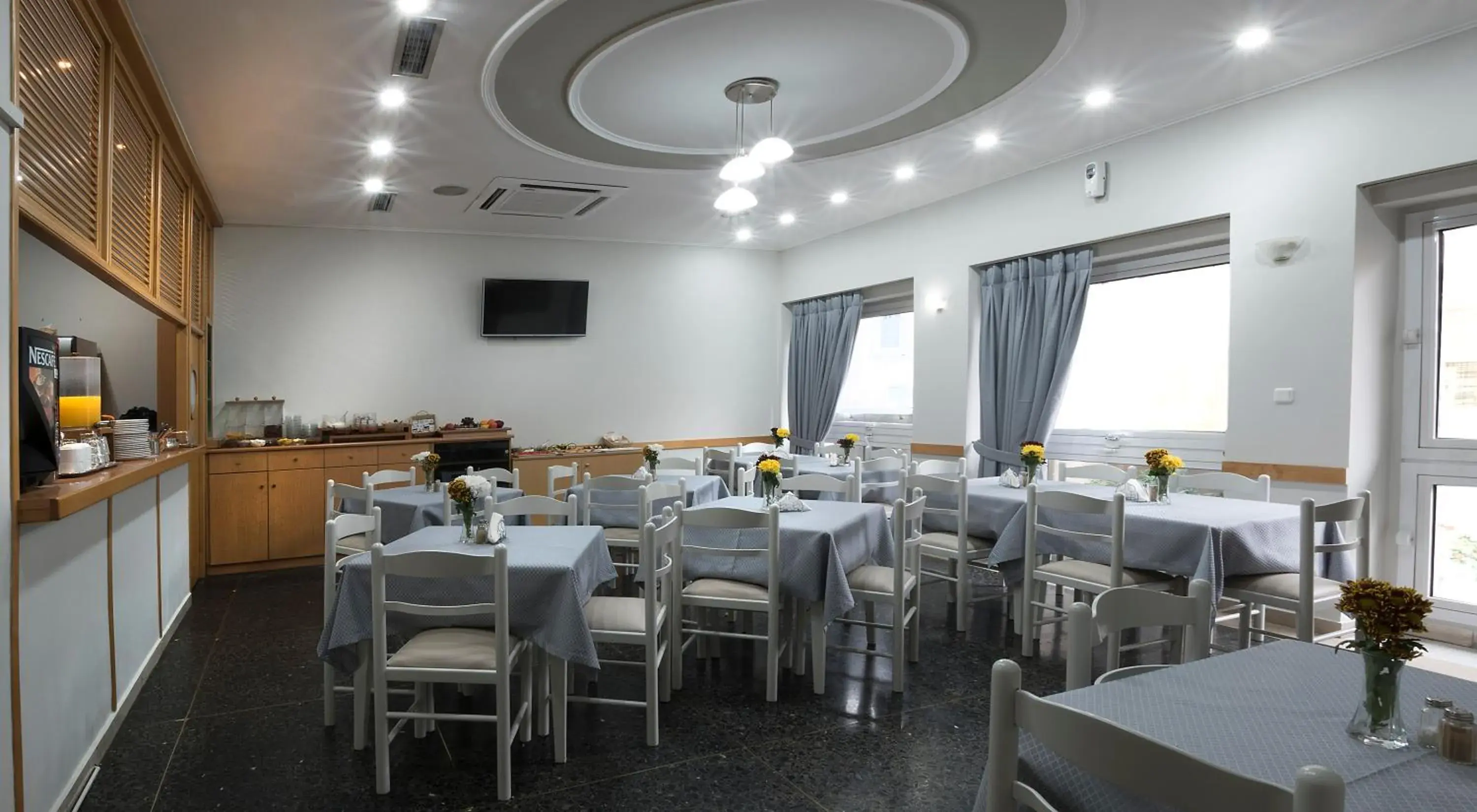 Buffet breakfast in Carolina Hotel since 1934 Buffet breakfast in Carolina Hotel since 1934