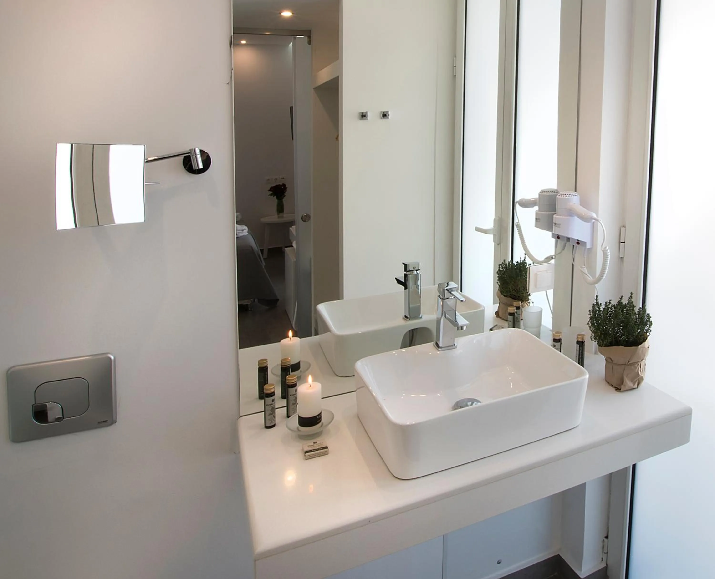 Bathroom in Carolina Hotel since 1934