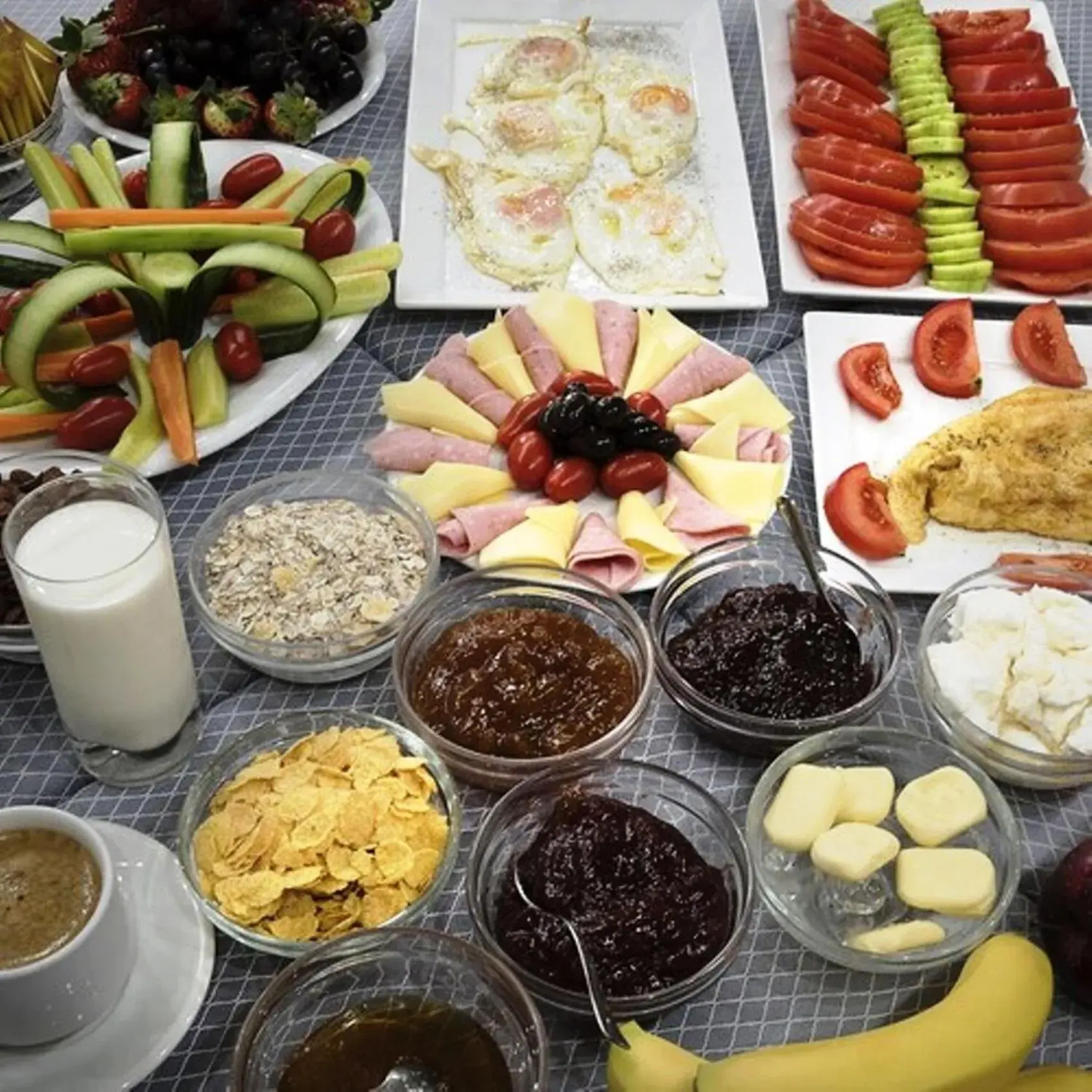 Buffet breakfast in Carolina Hotel since 1934 Buffet breakfast in Carolina Hotel since 1934