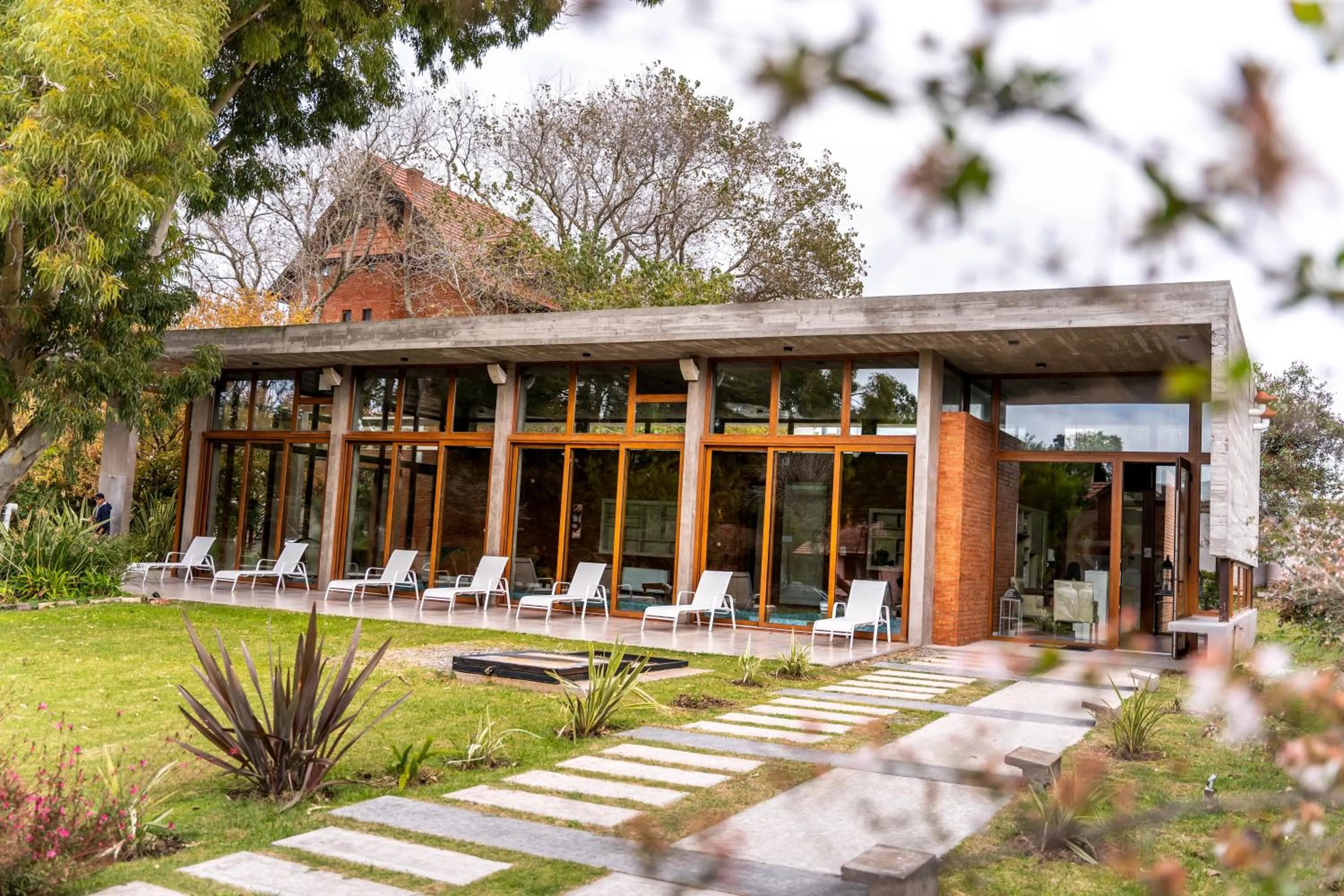 Spring in O2 Hotel Valeria del Mar