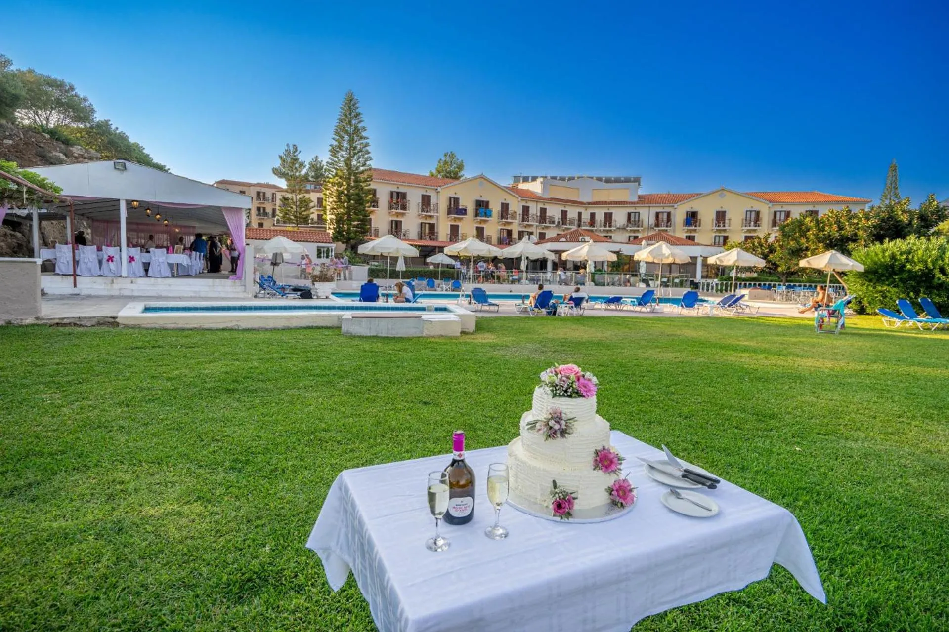 Karavados Beach Hotel