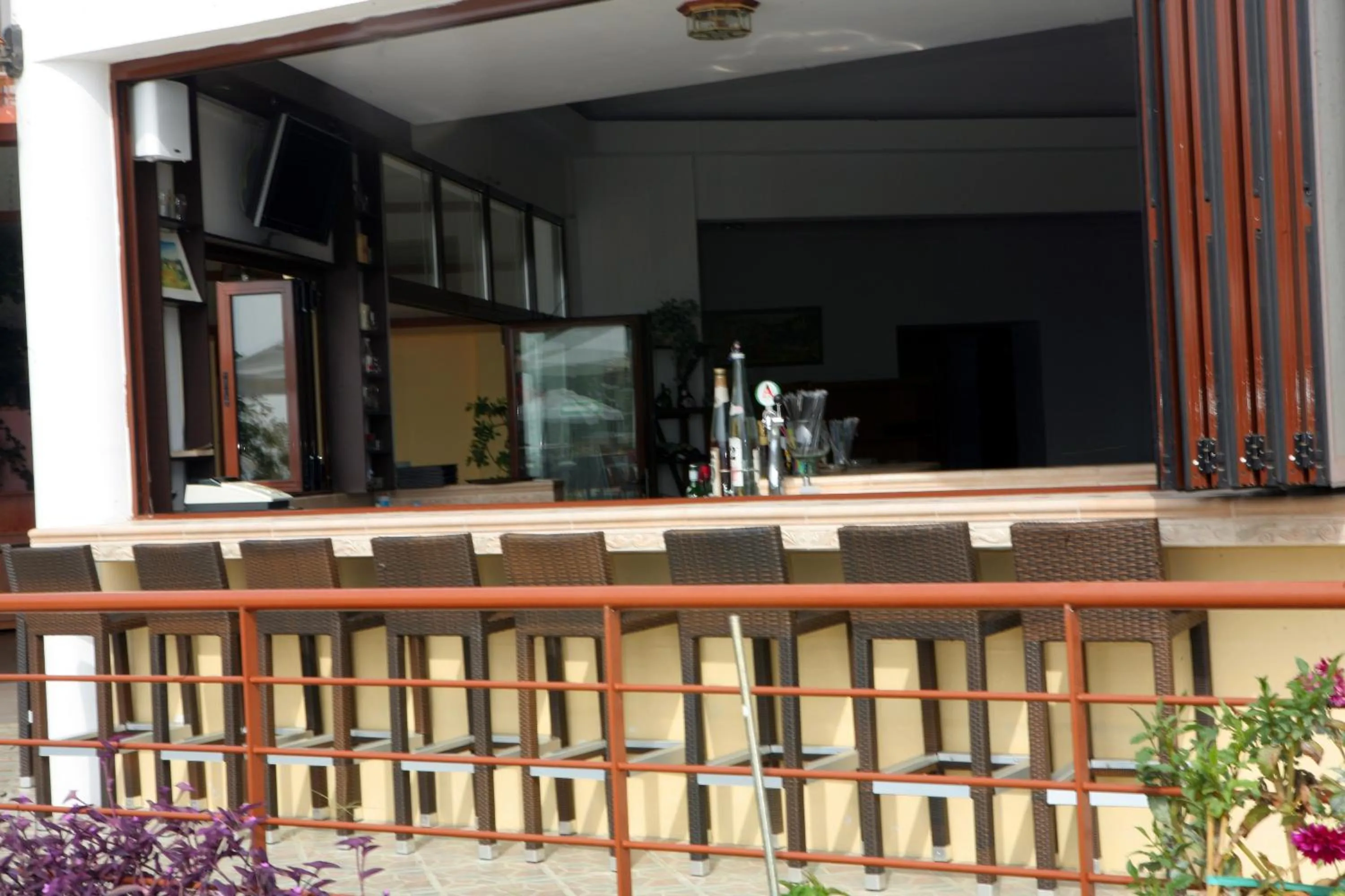 Karavados Beach Hotel