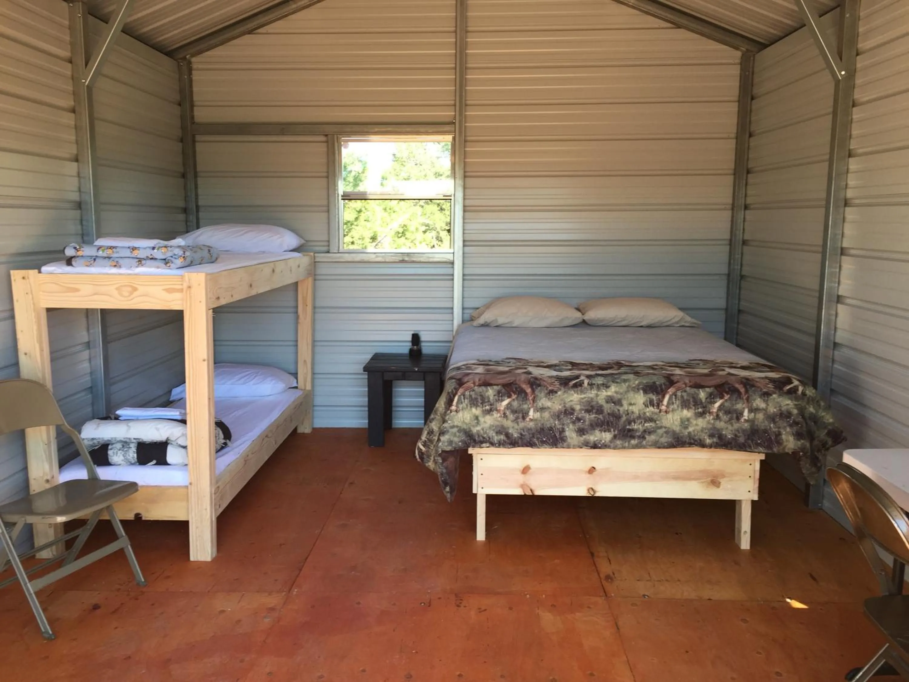 Primrose Cabin Glamour Camping, Hot showers, Stunning Night Sky