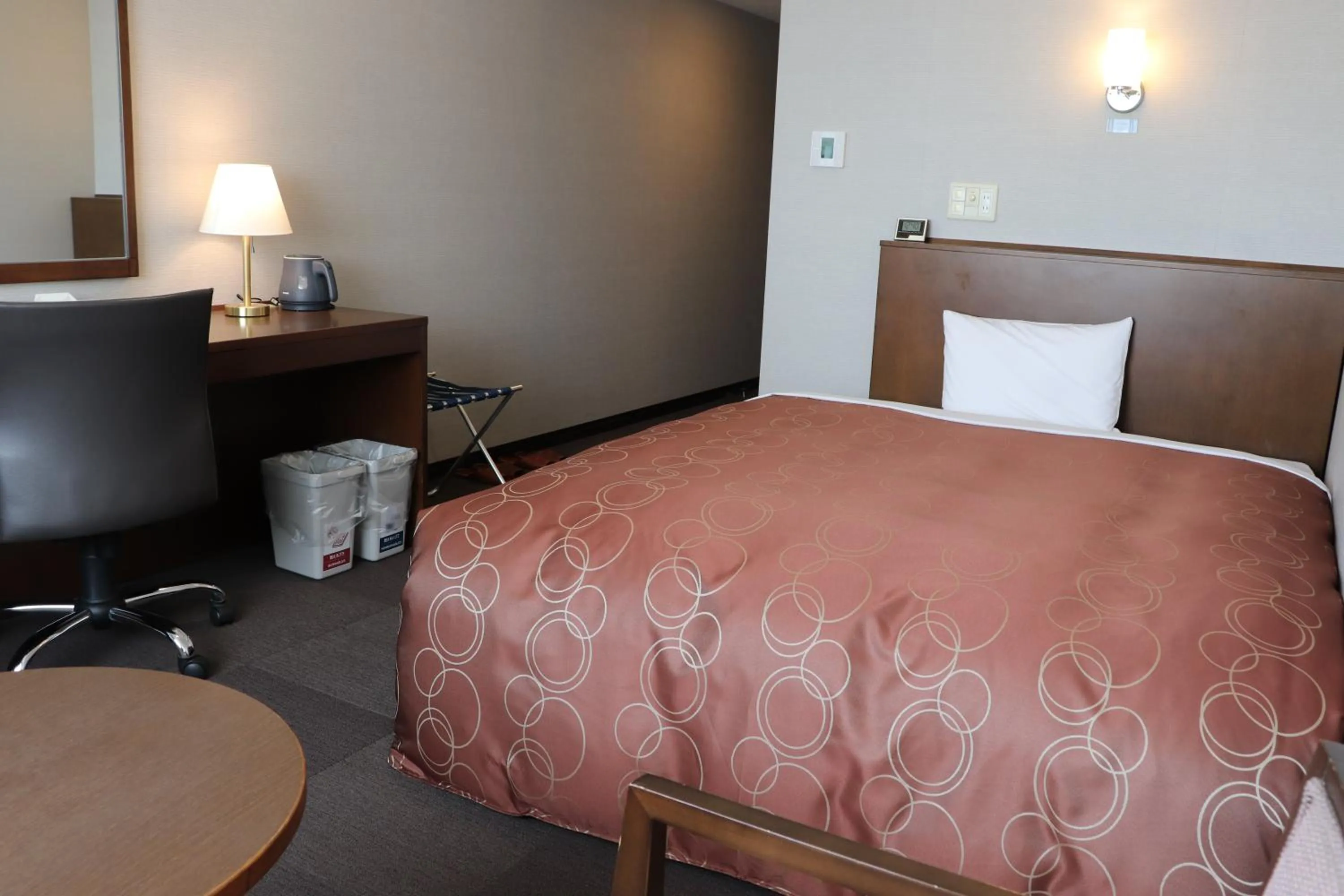 Bed in Castle Inn Toyokawa