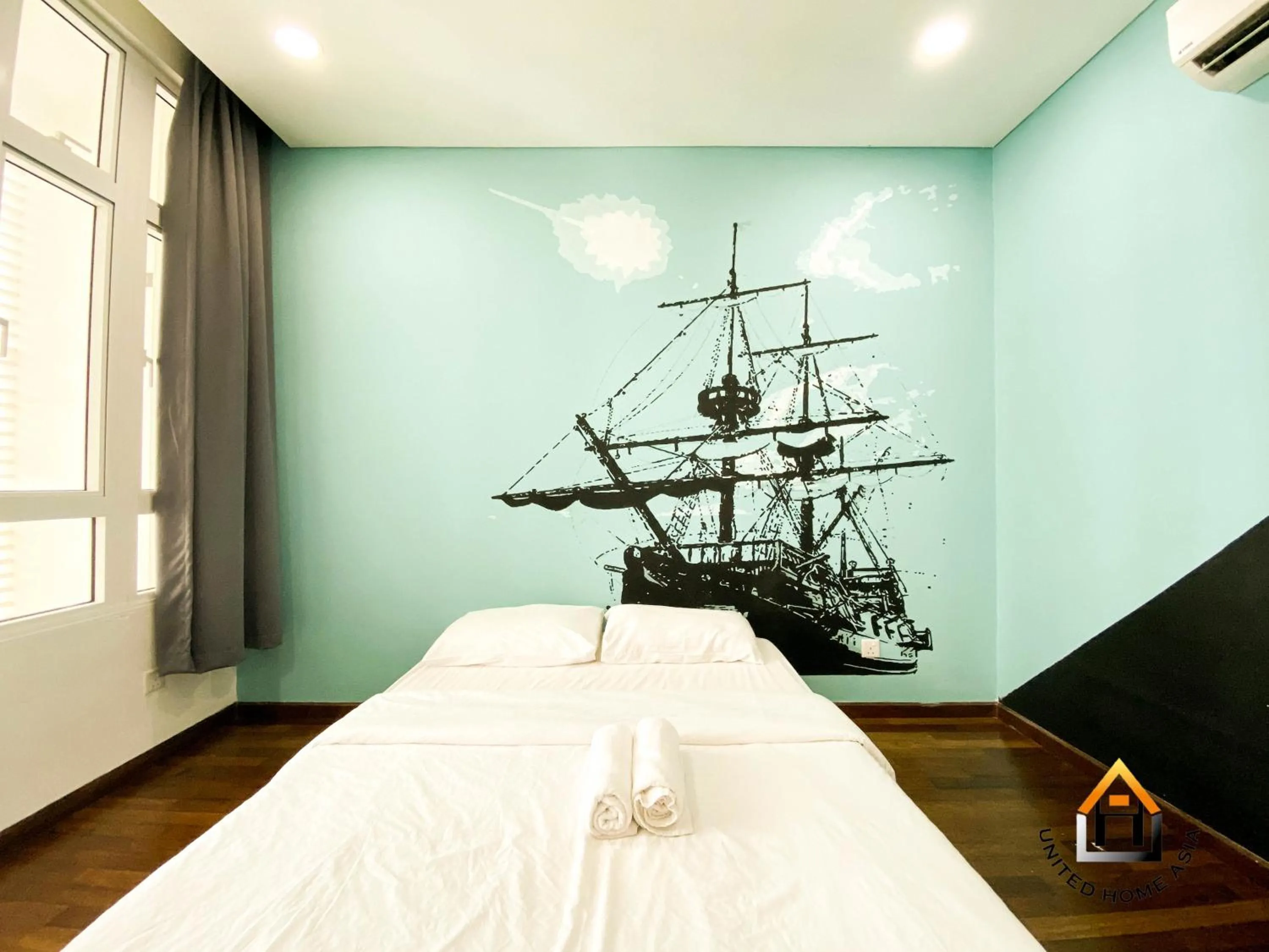 Bedroom, Bed in Holi 1Medini Themed Suites