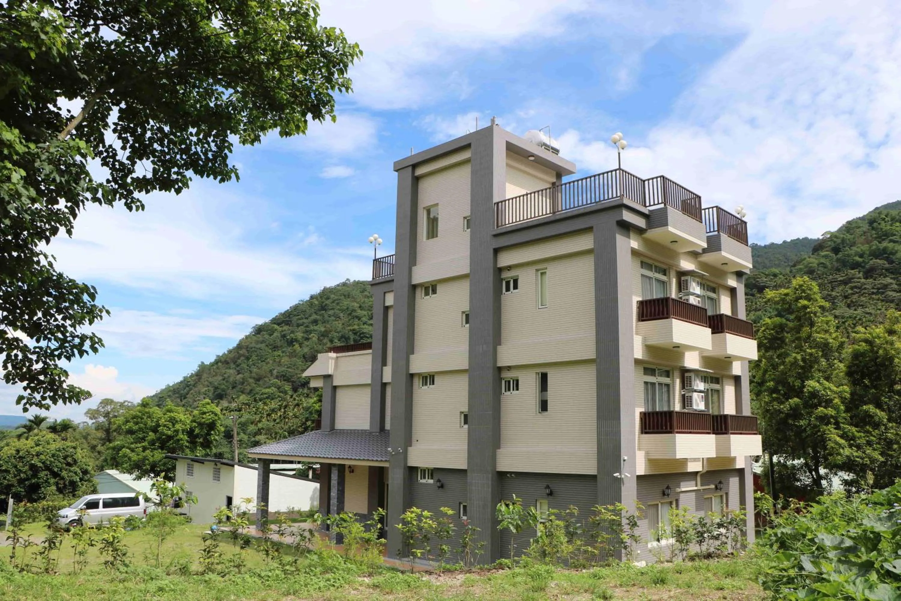 Property building in Fully B&B