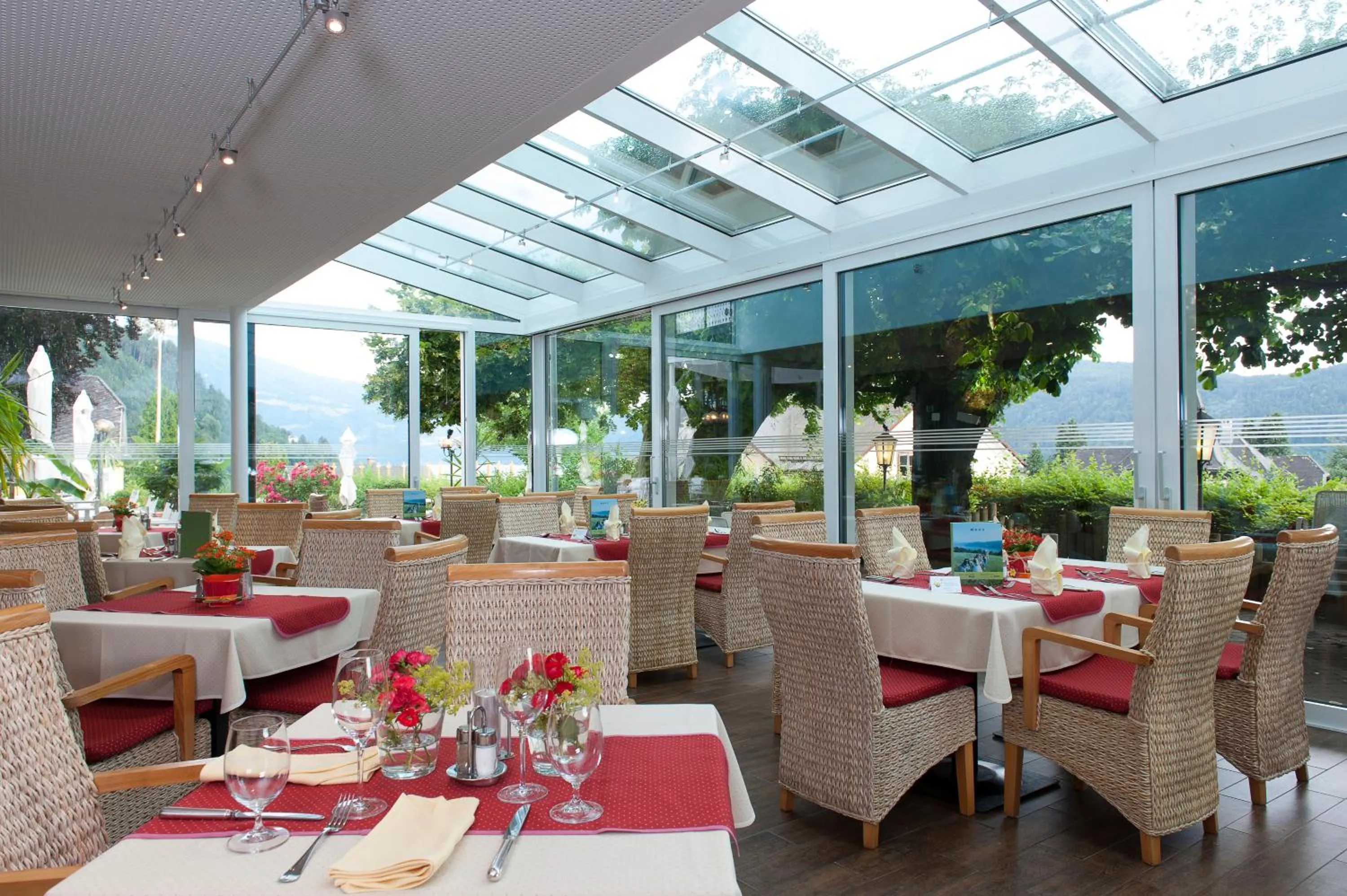Restaurant/places to eat in Familienhotel Post