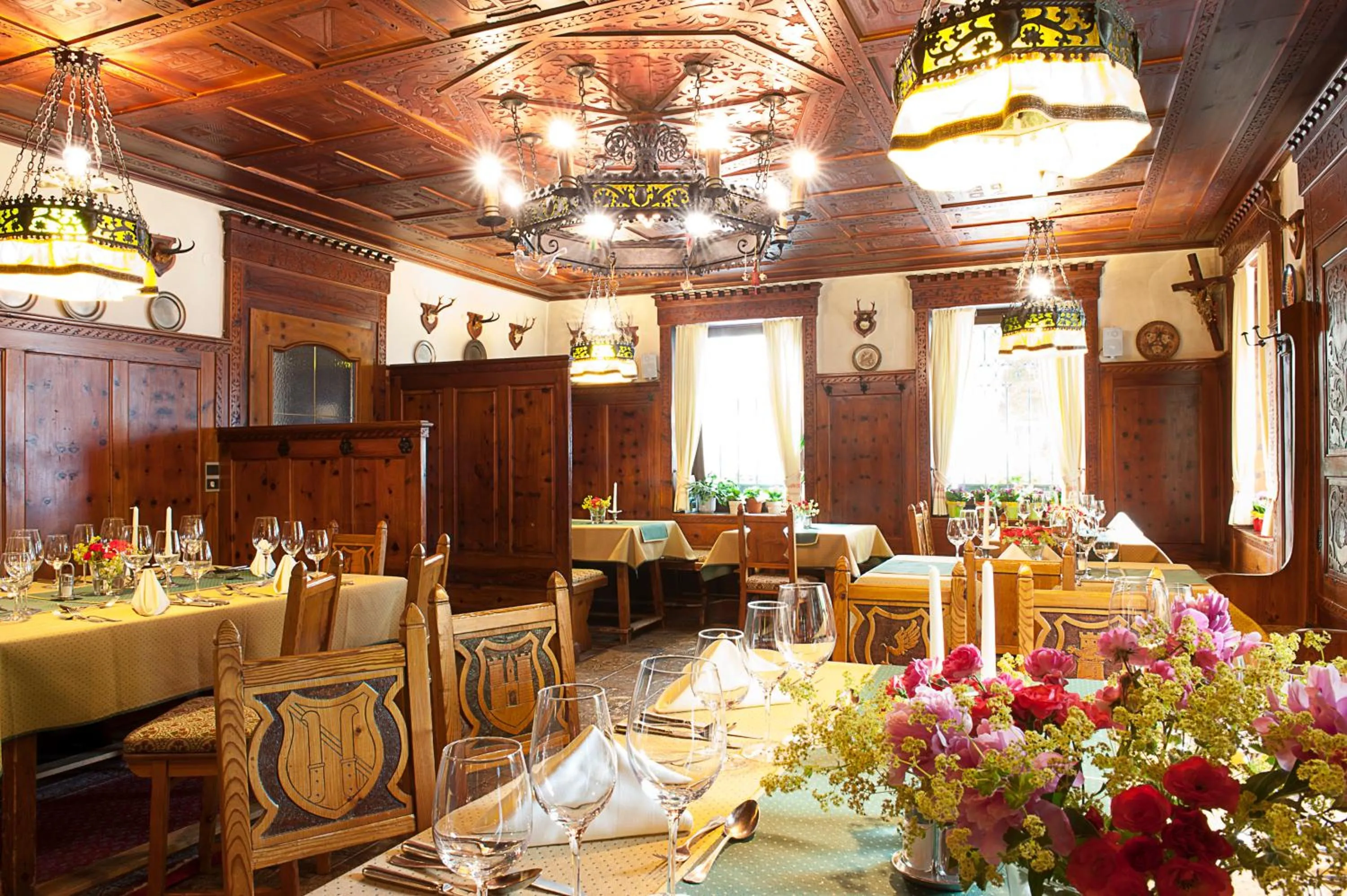 Restaurant/places to eat in Familienhotel Post