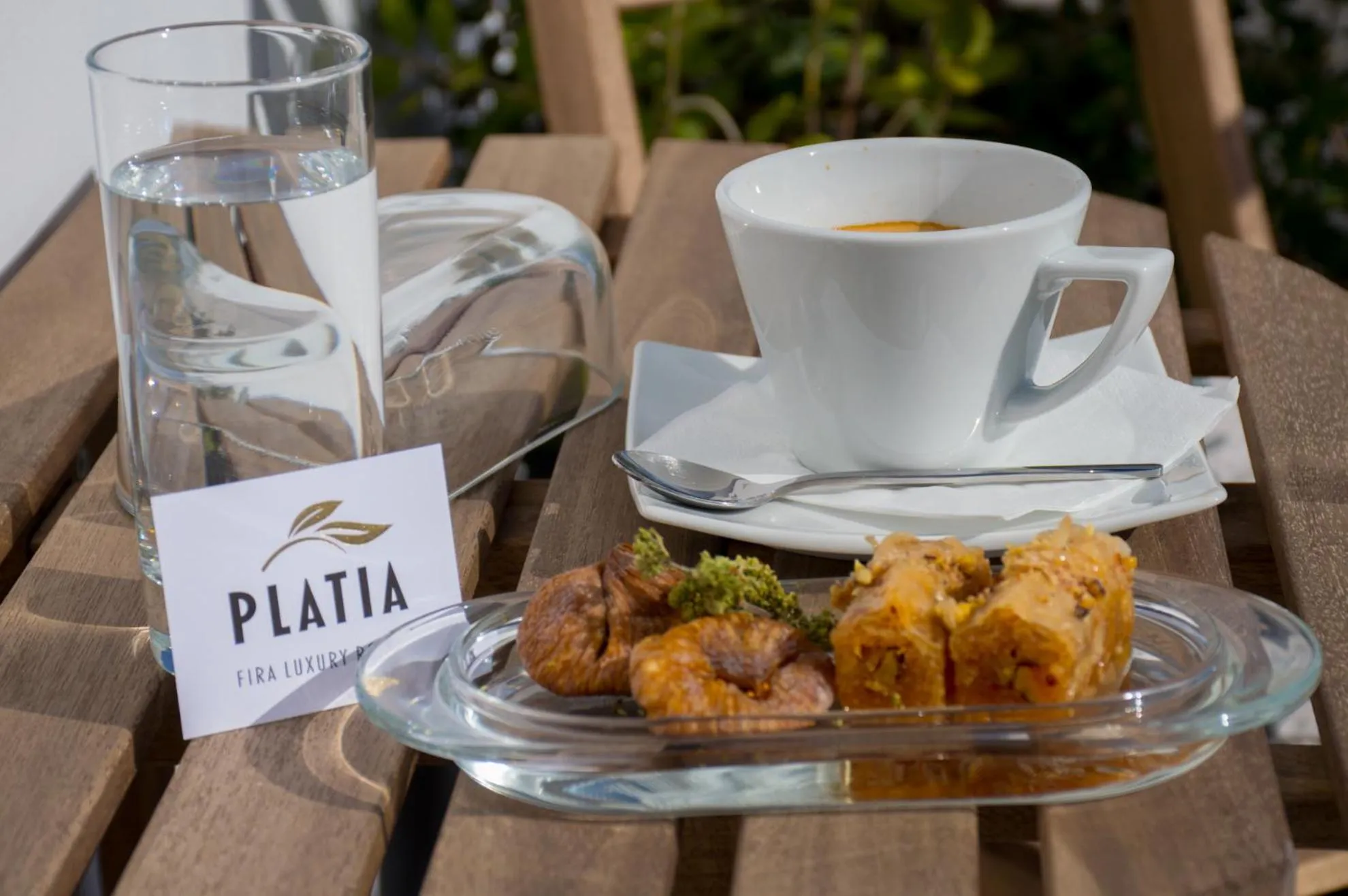 Food and drinks in Platia