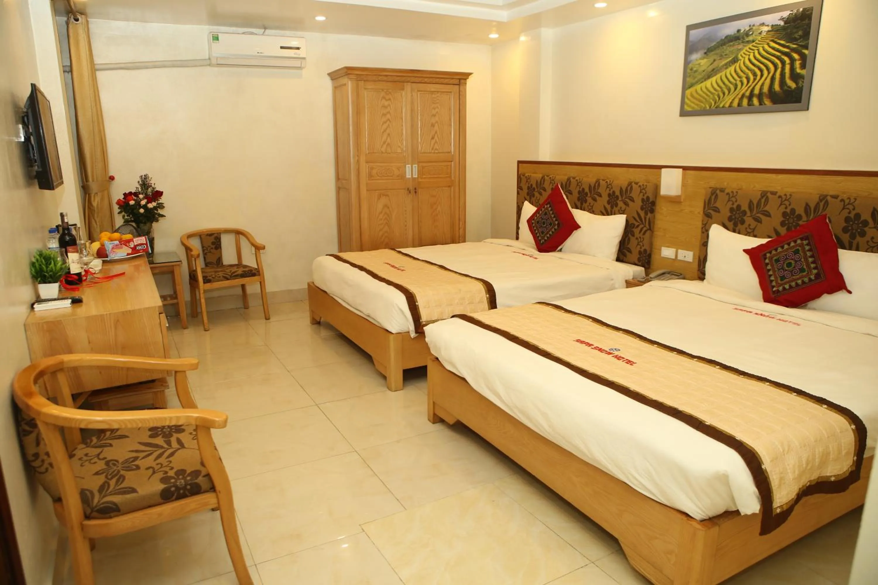 Bedroom, Bed in Sapa Snow Hotel