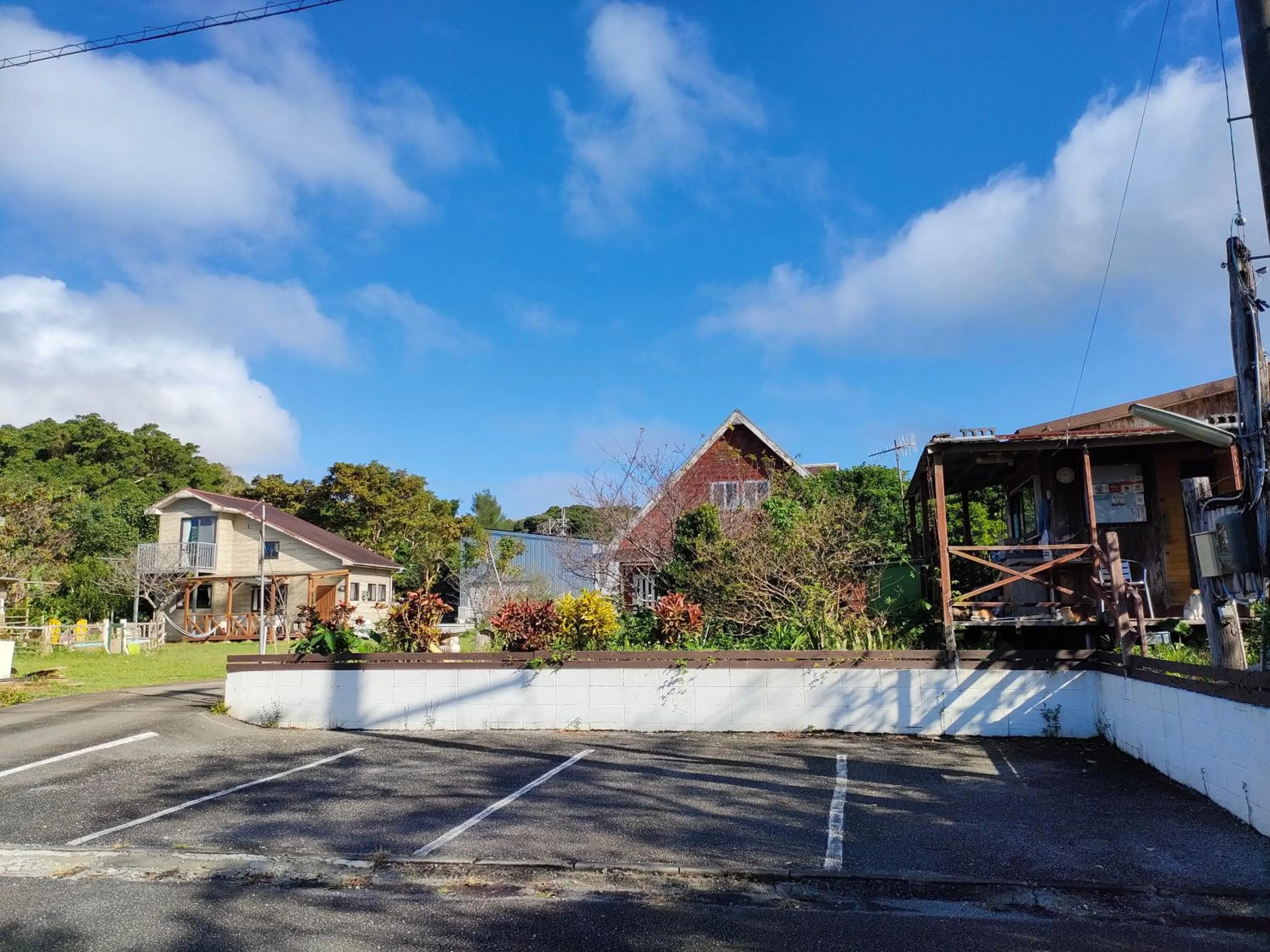 Parking in Cottage Canac