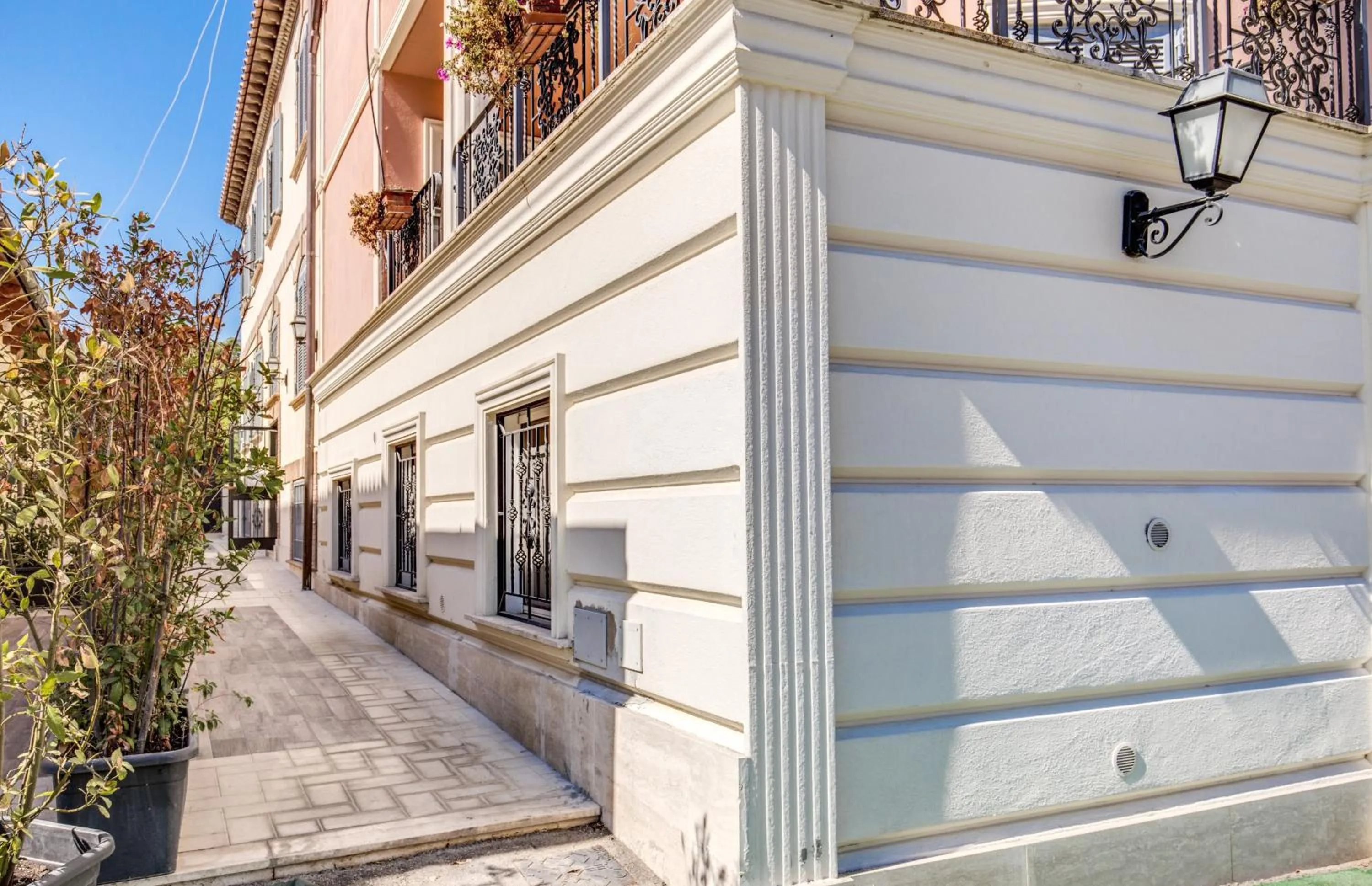 Facade/entrance in The Bricks Rome