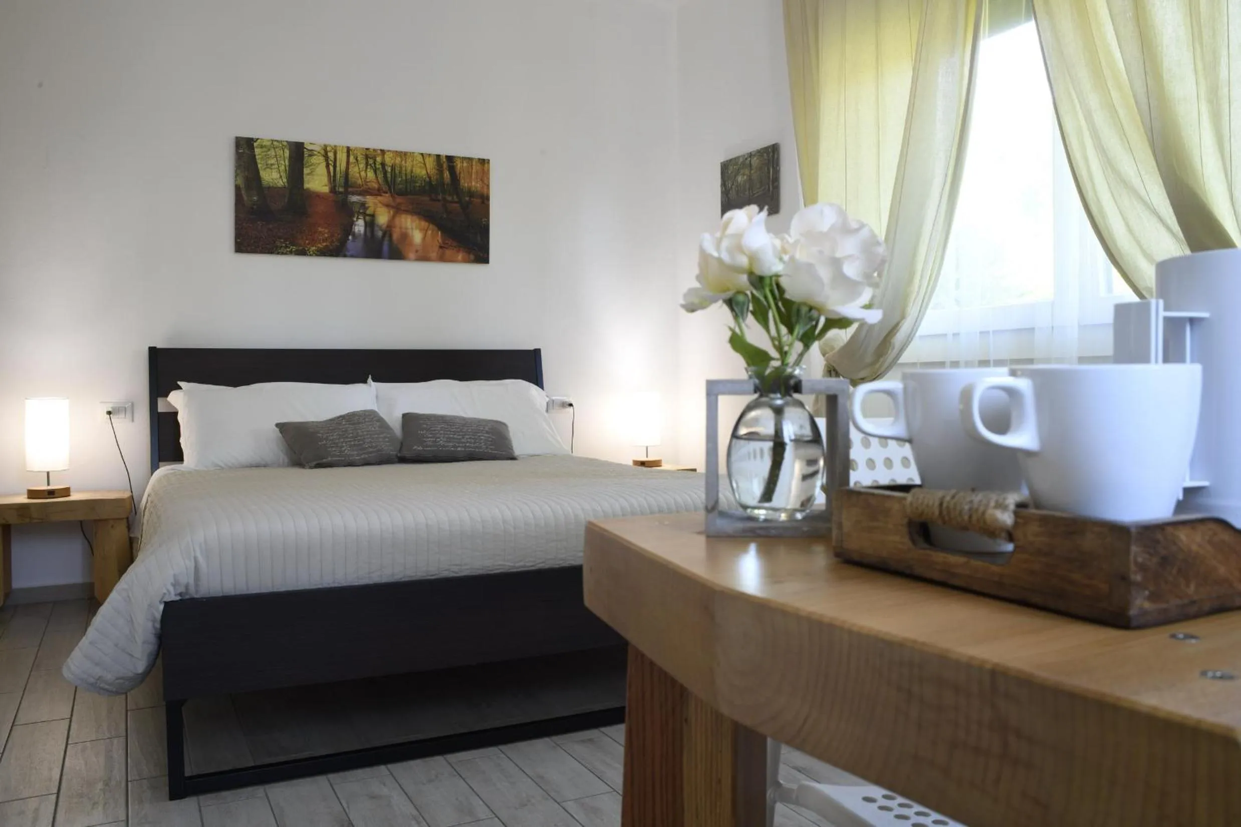 Bed in B&B La Rosa del Lago