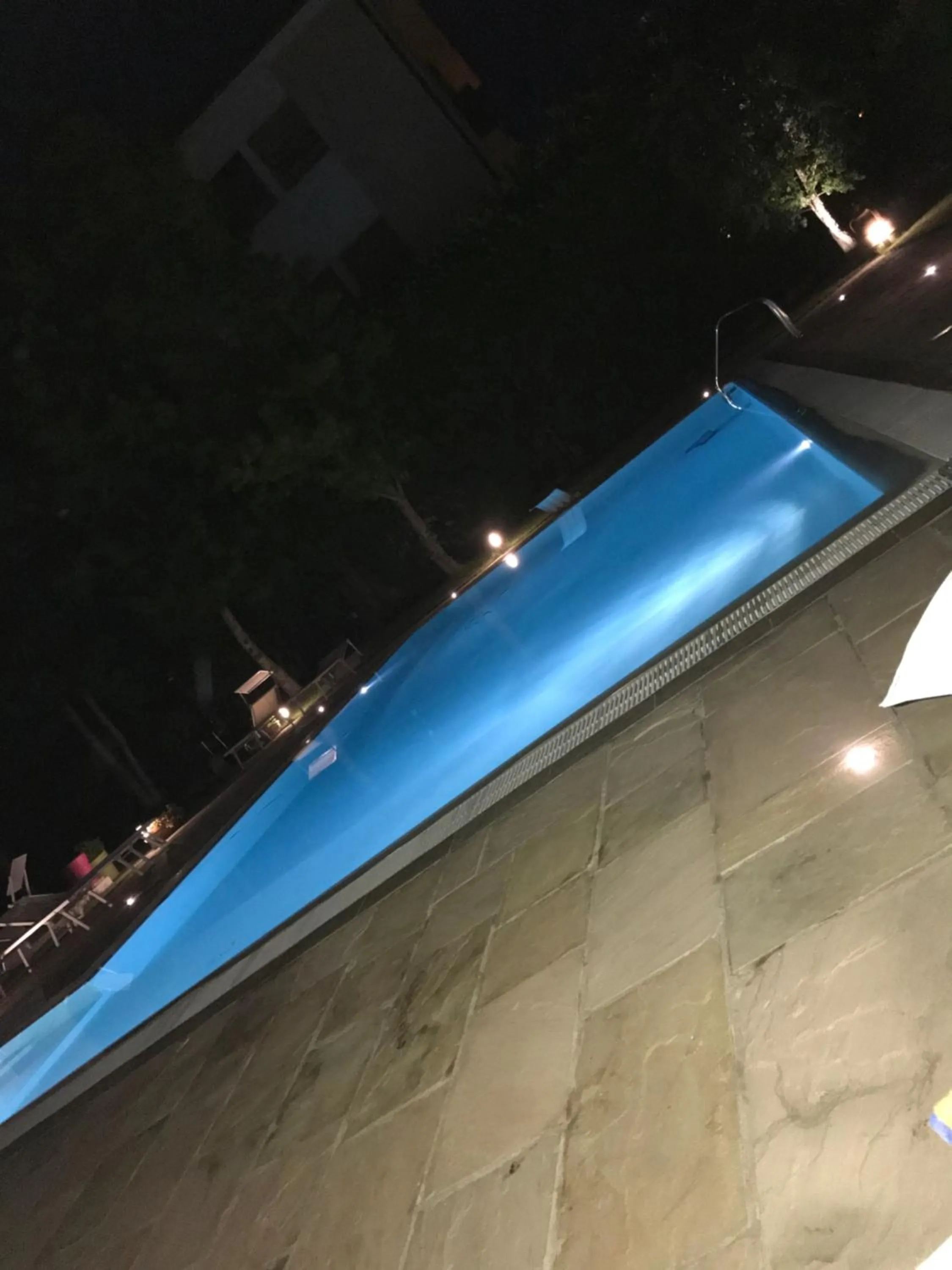 Swimming pool in B&B La Rosa del Lago