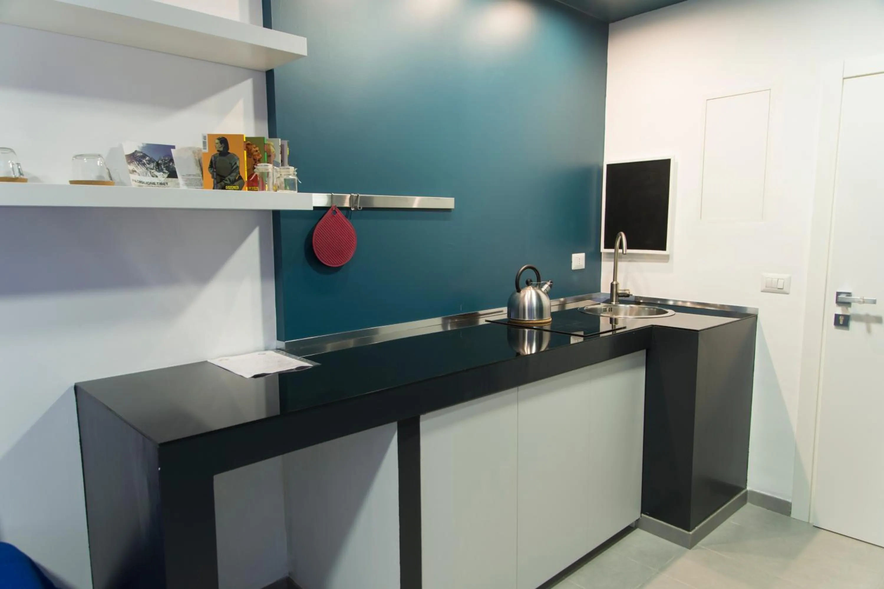 Coffee/tea facilities in B&B Sandro Pertini