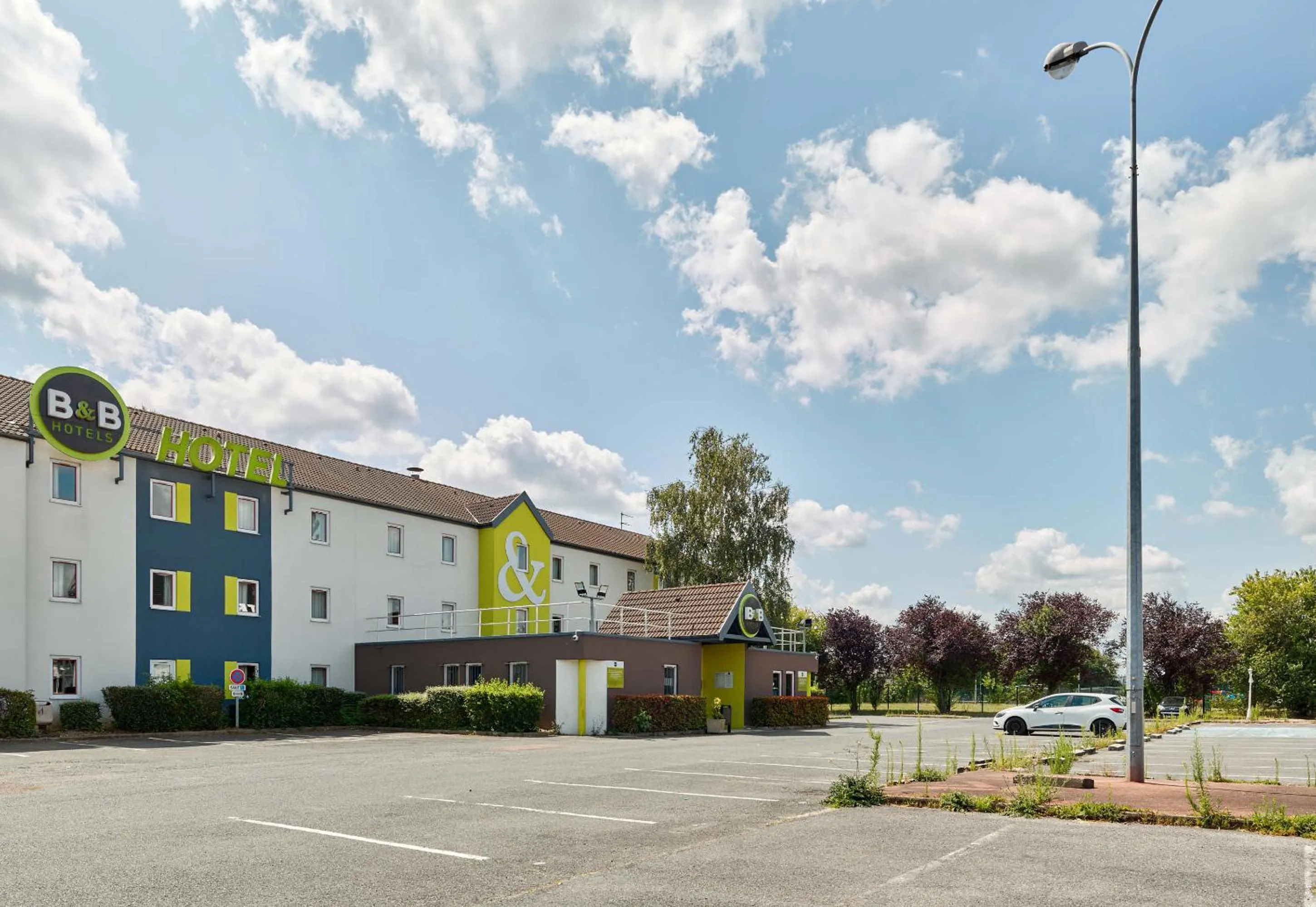 Property building in B&B HOTEL Paris Nord Villepinte