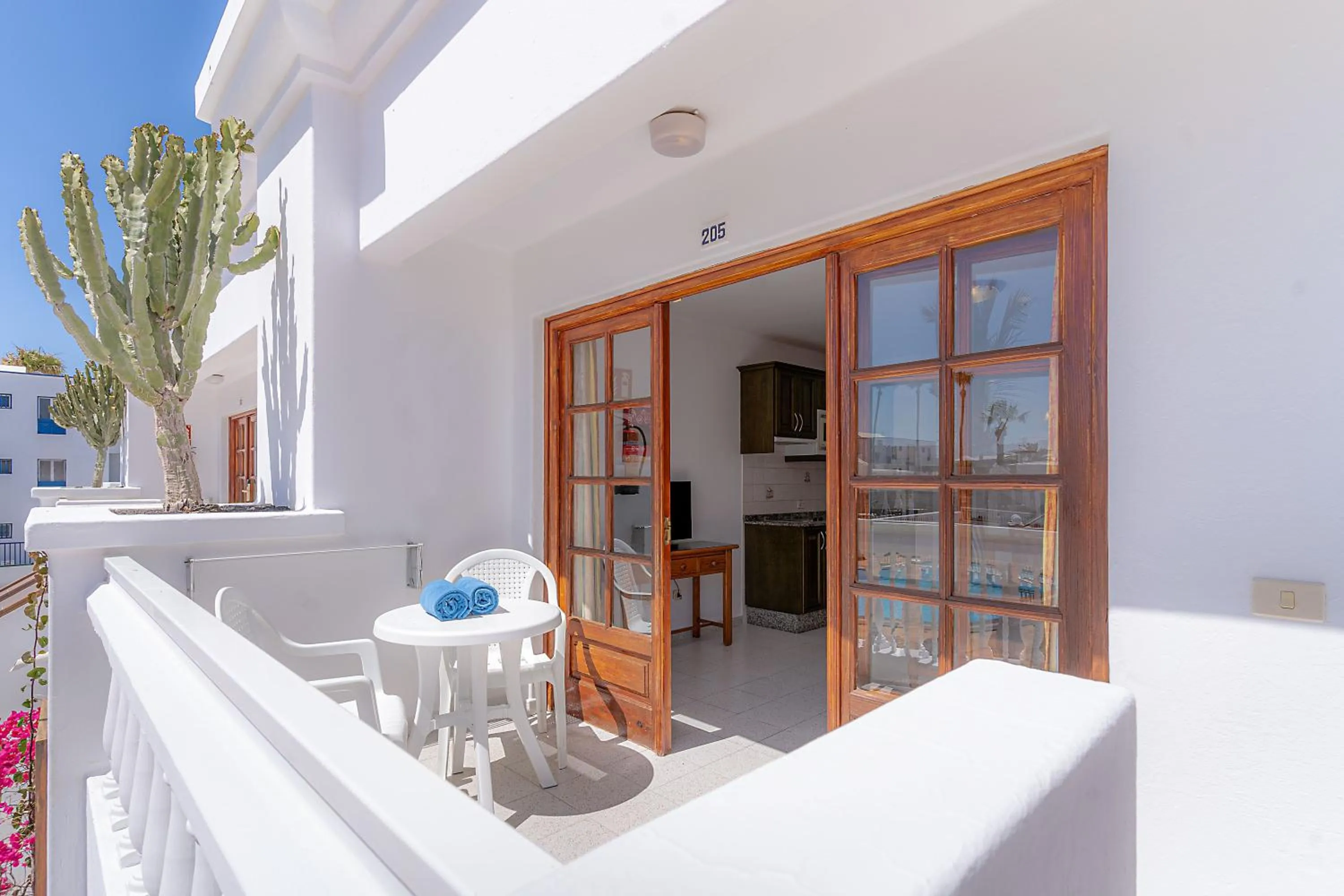 One-Bedroom Apartment in Suite Hotel Montana Club