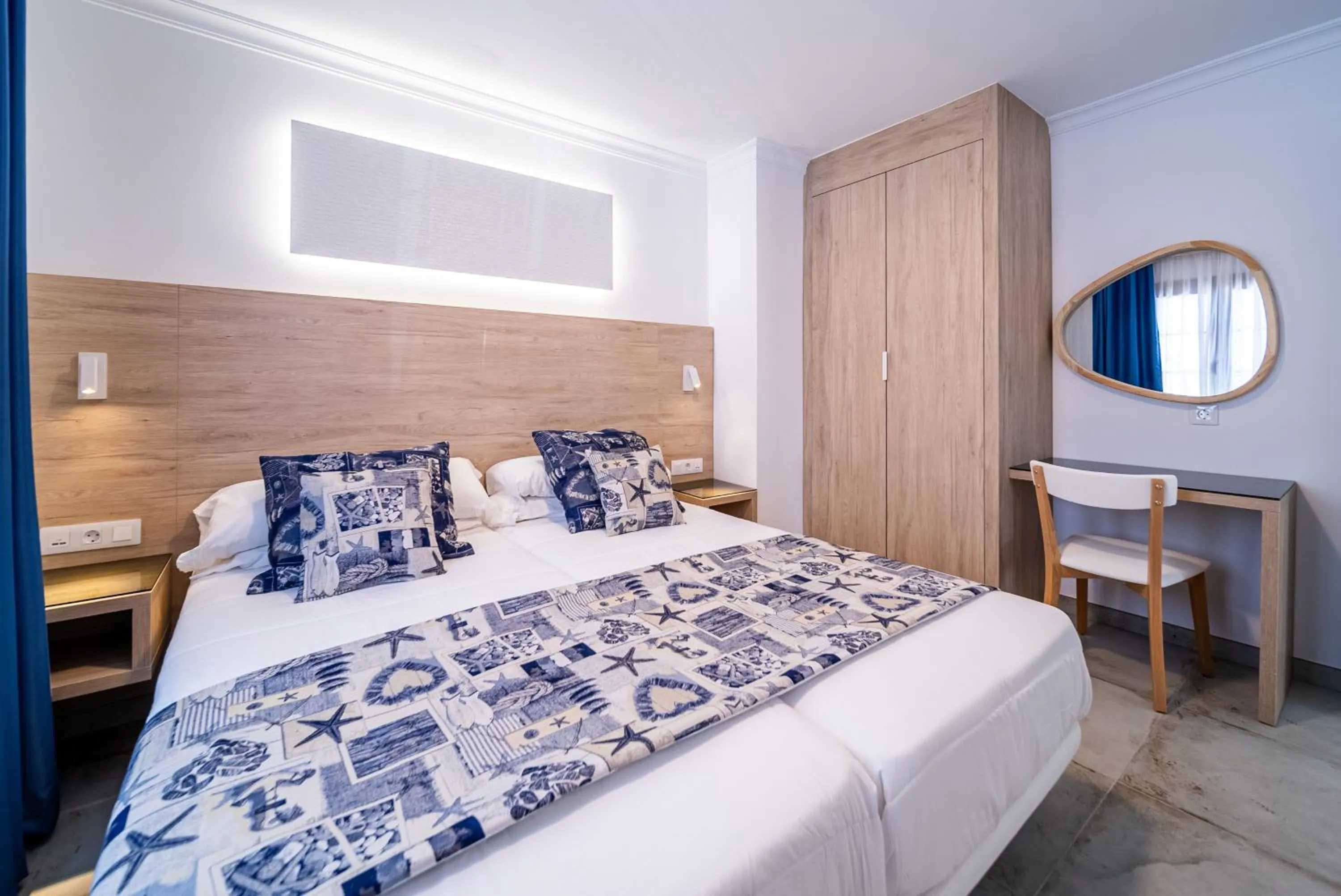 Bed in Suite Hotel Montana Club