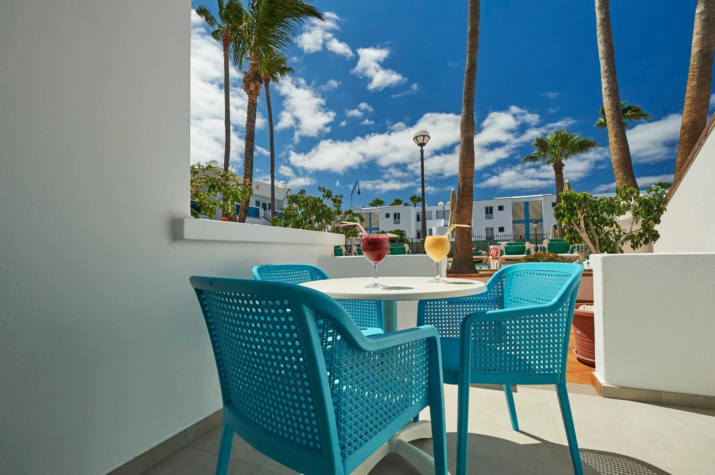Balcony/Terrace in Suite Hotel Montana Club