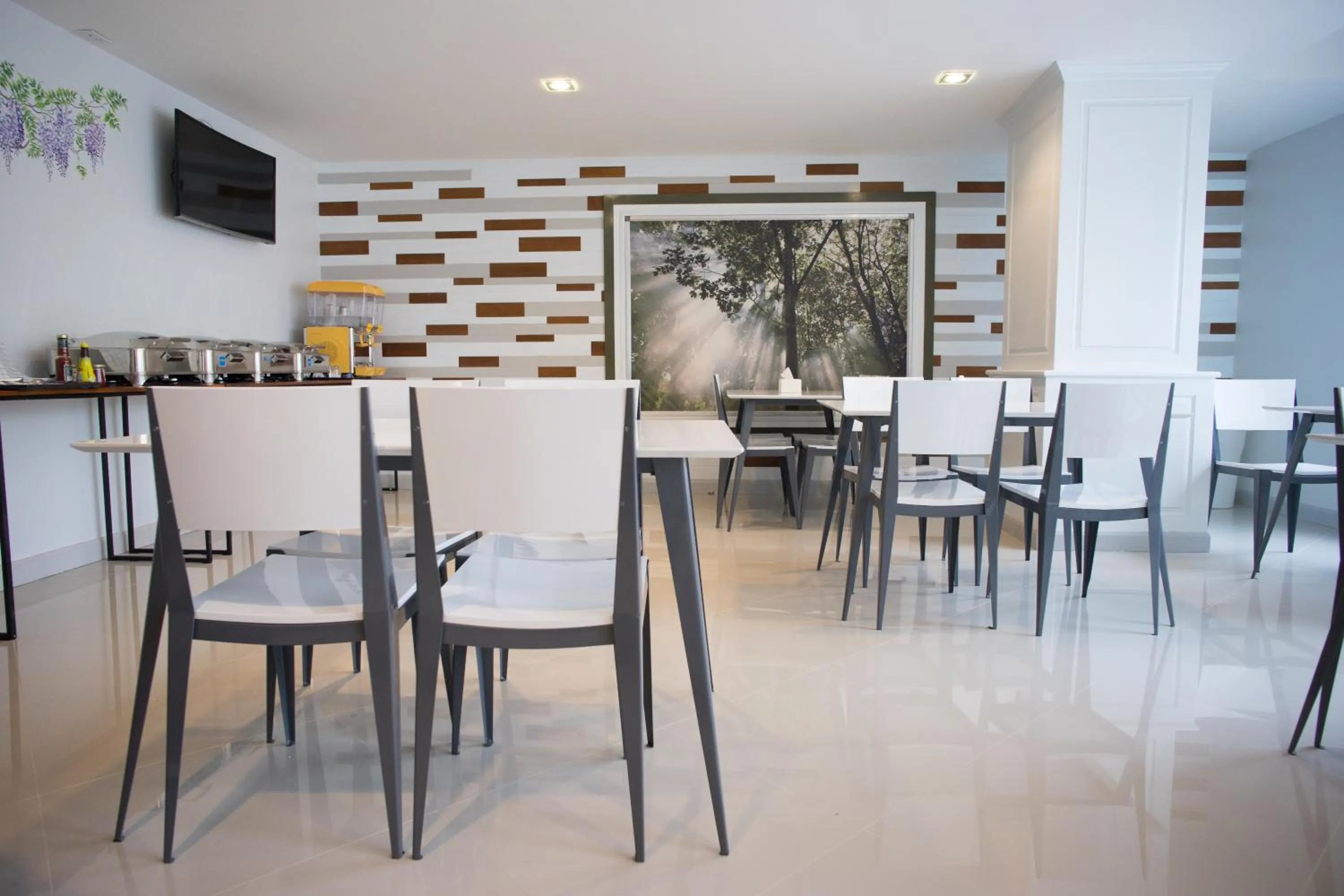 Dining area in Triple B Boutique Residence