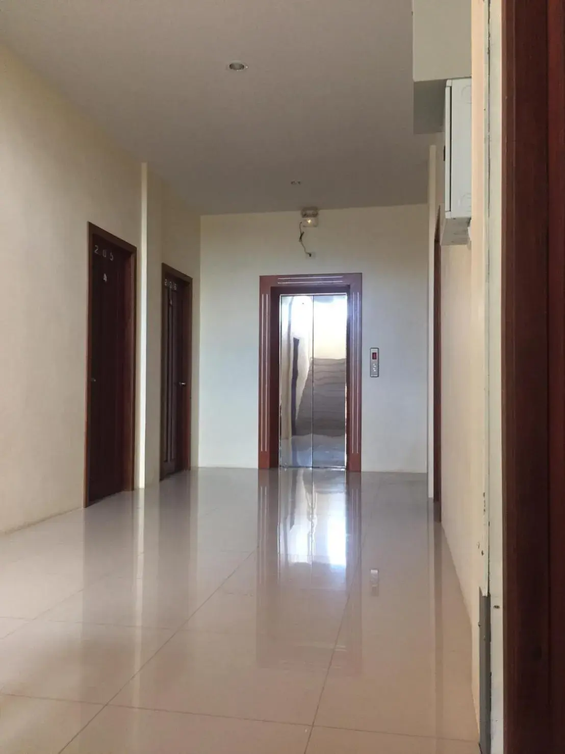 Facade/entrance in Aura Residence Facade/entrance in Aura Residence