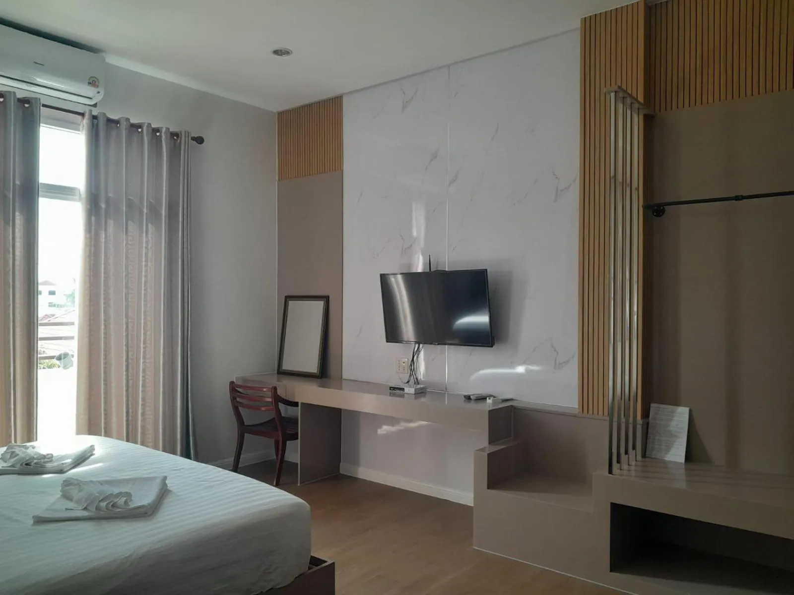 Bed in Aura Residence