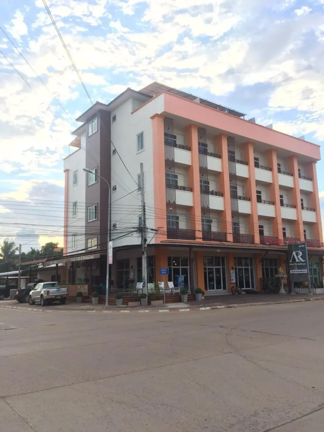 Property building in Aura Residence Property building in Aura Residence