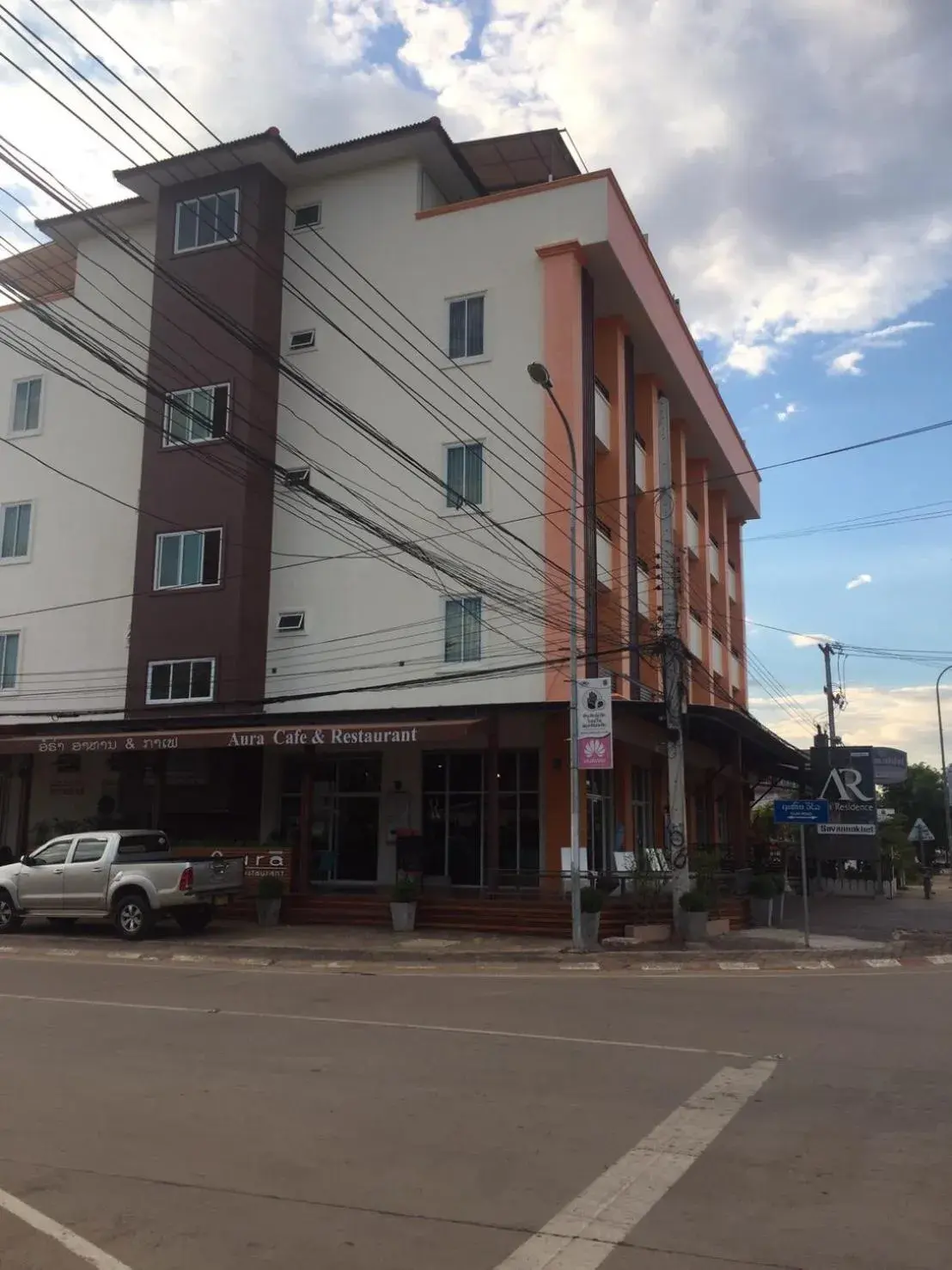 Property building in Aura Residence Property building in Aura Residence