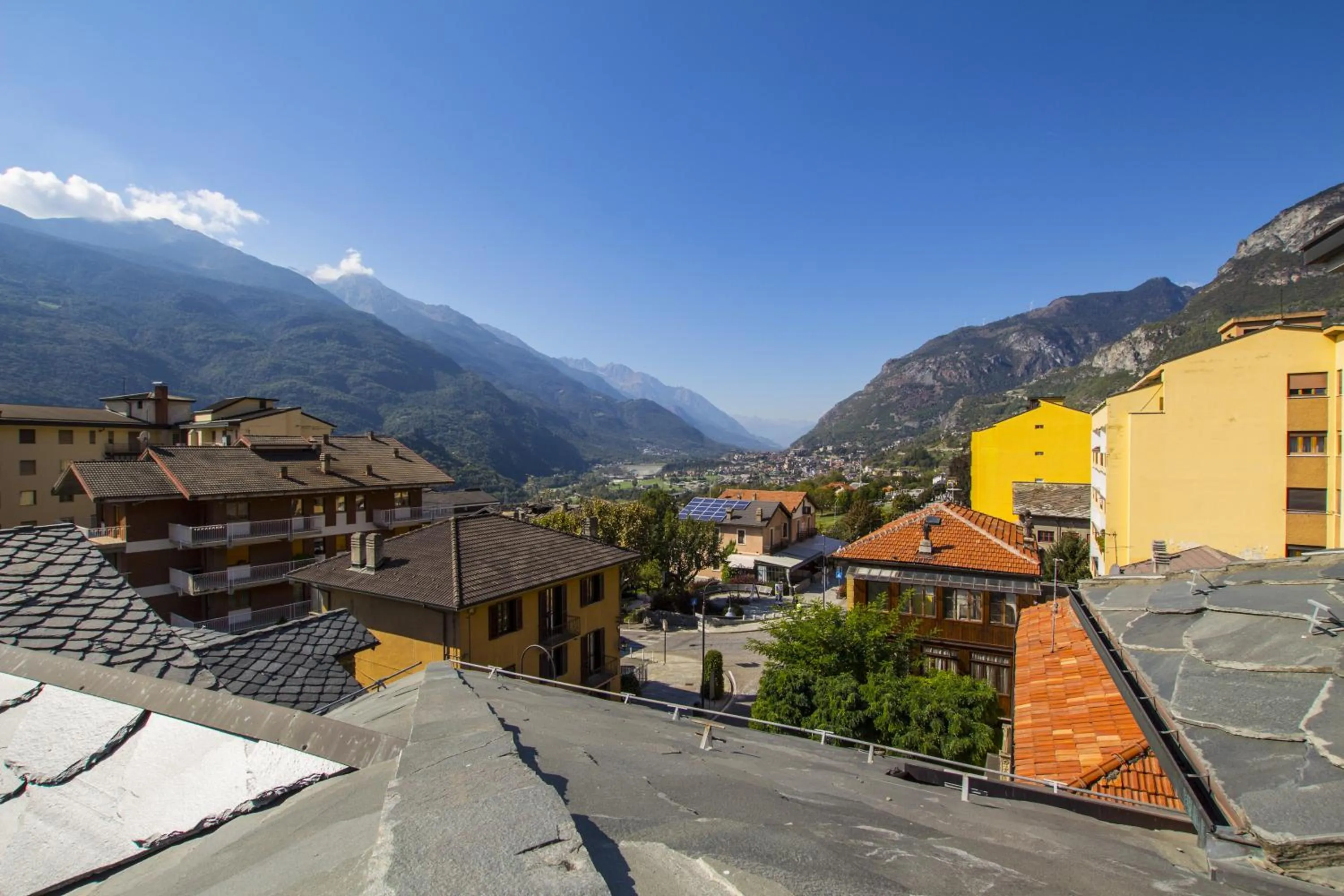 City view in Hotel De La Ville