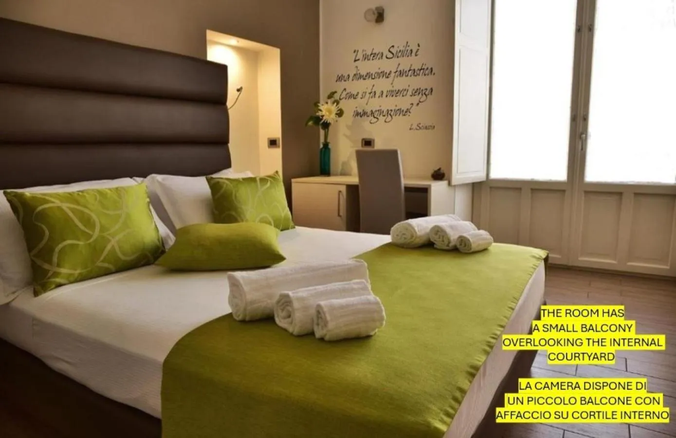 Photo of the whole room, Bed in Palazzo Sisto Exclusive Rooms