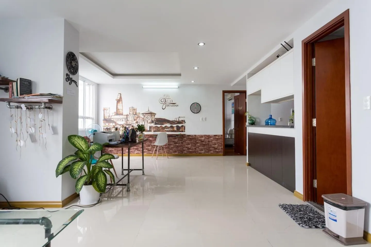Dining area in Sky Center Hostel