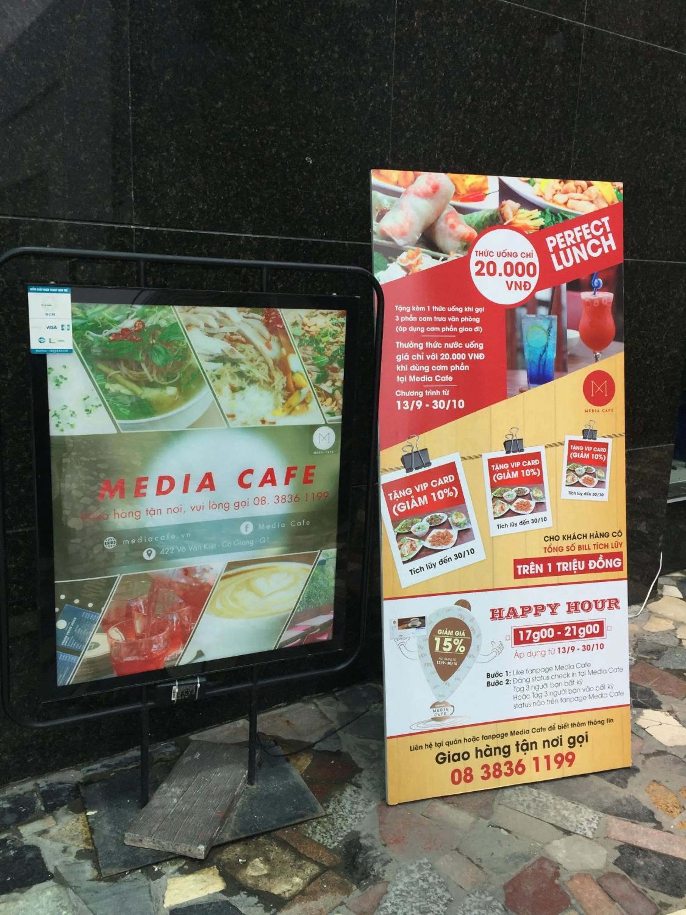 Restaurant/places to eat in Sky Center Hostel