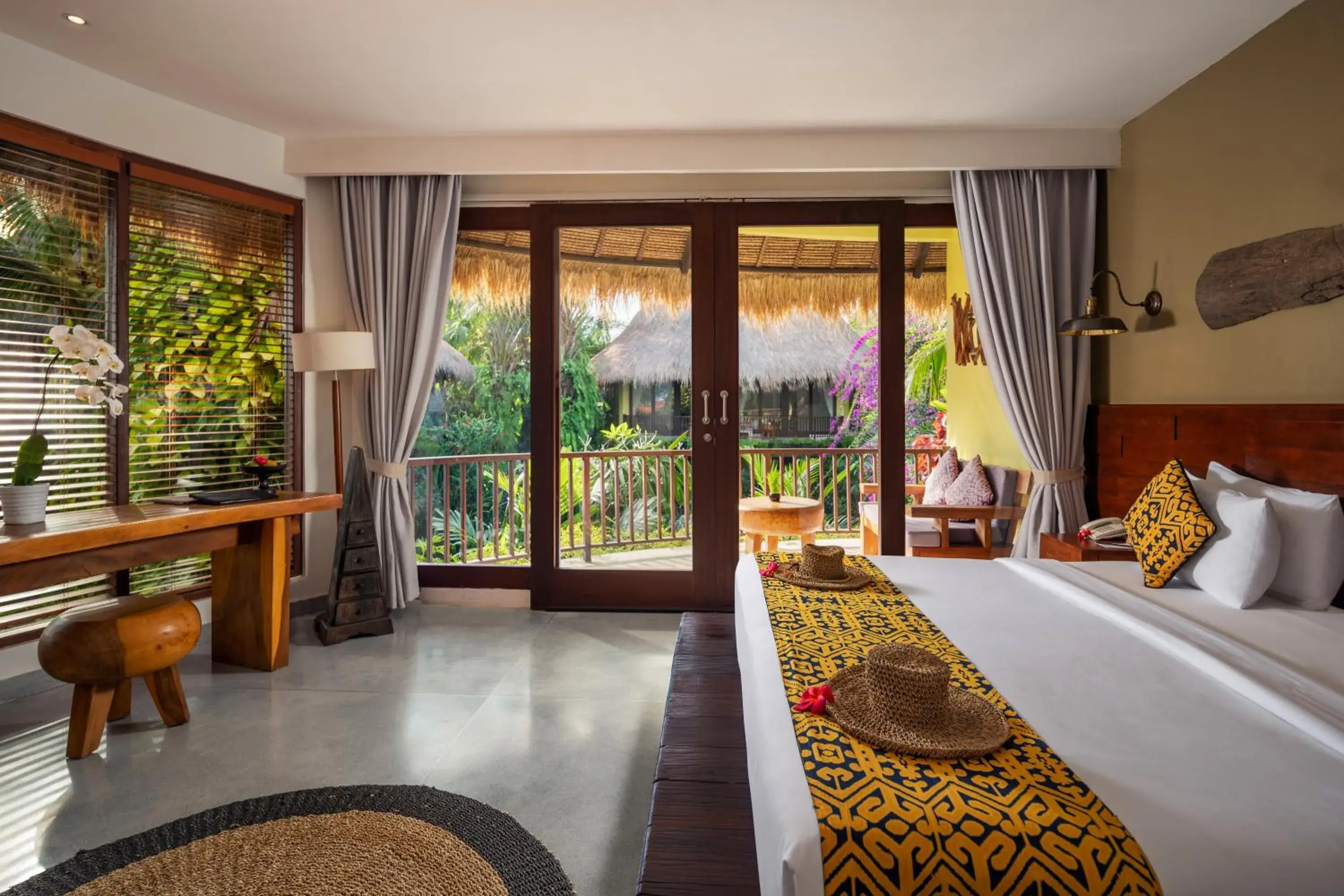 Tropical Deluxe Room in Honai Resort Tropical Deluxe Room in Honai Resort