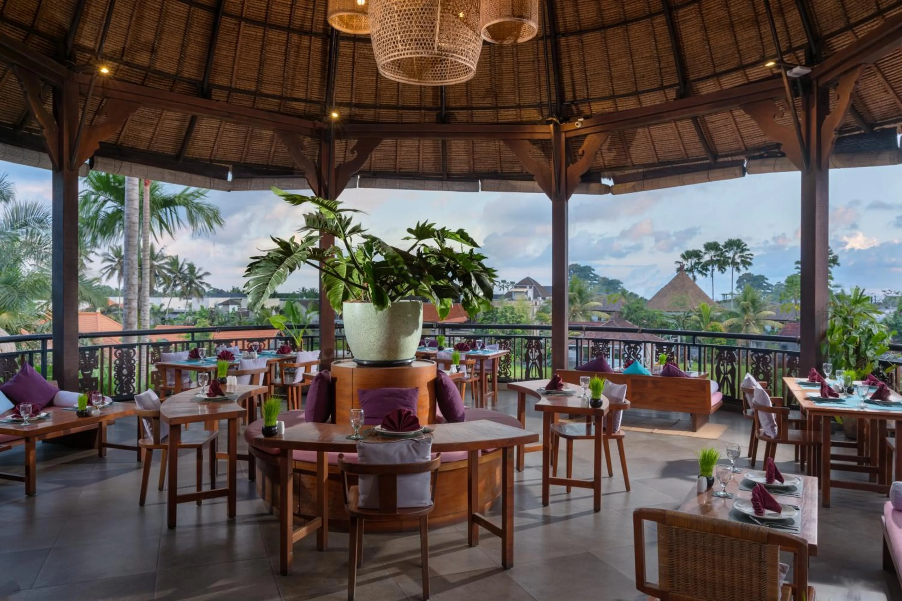 Restaurant/places to eat in Honai Resort