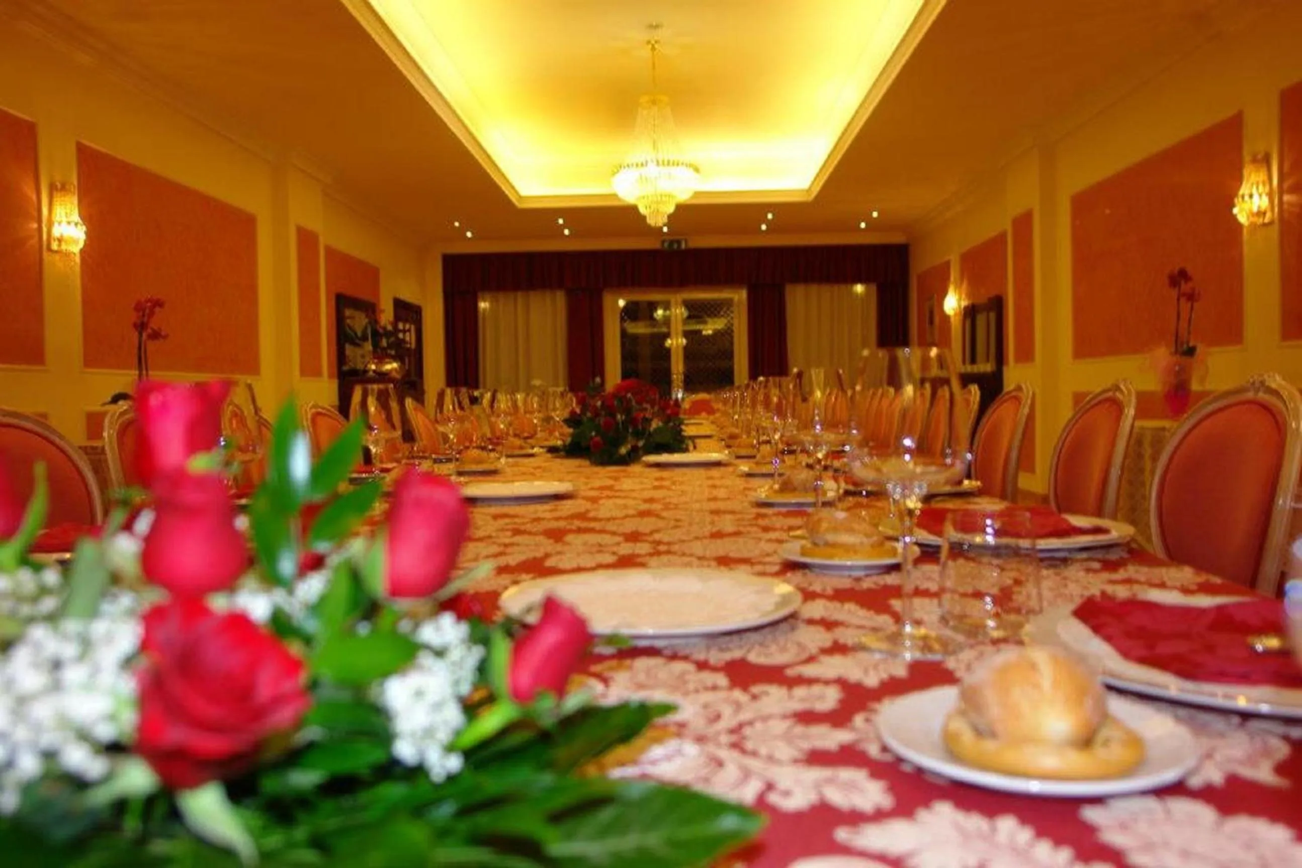 Restaurant/places to eat in Grand Hotel degli Angeli