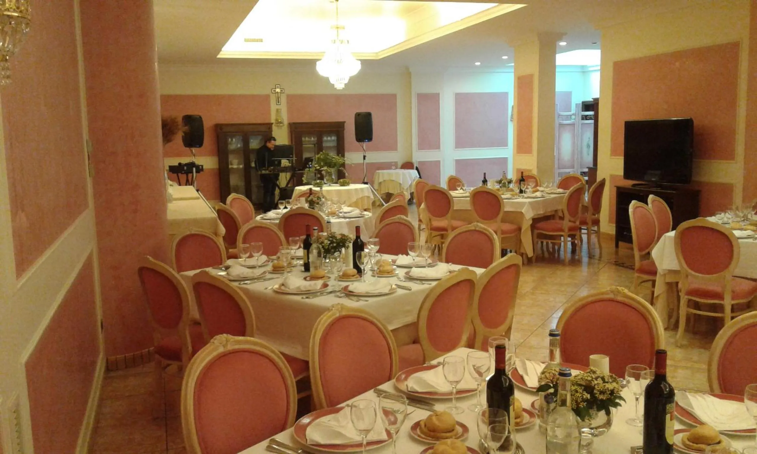Restaurant/places to eat in Grand Hotel degli Angeli