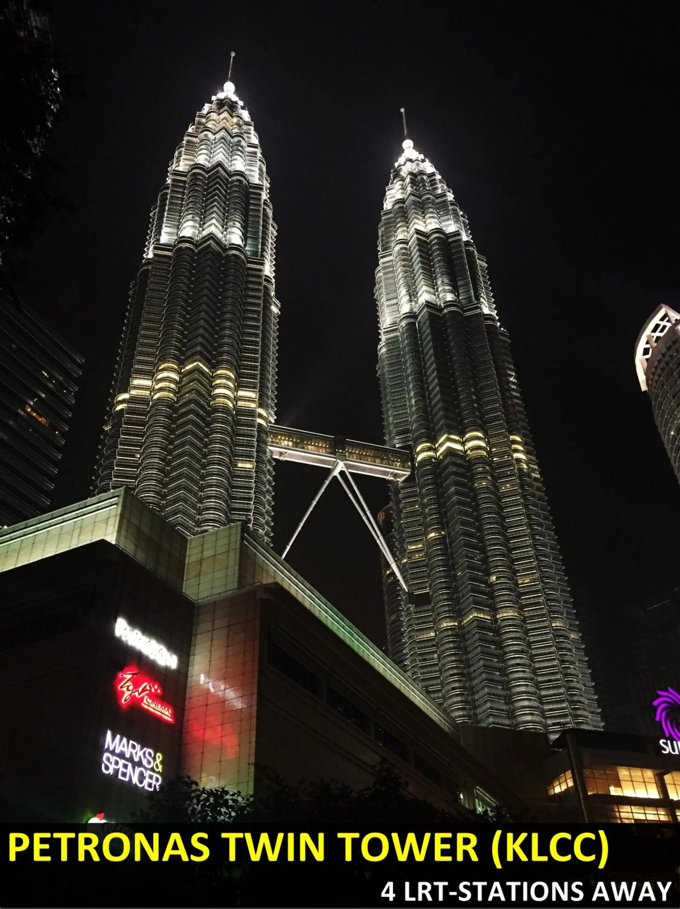 Night in Lavana Hotel, Chinatown