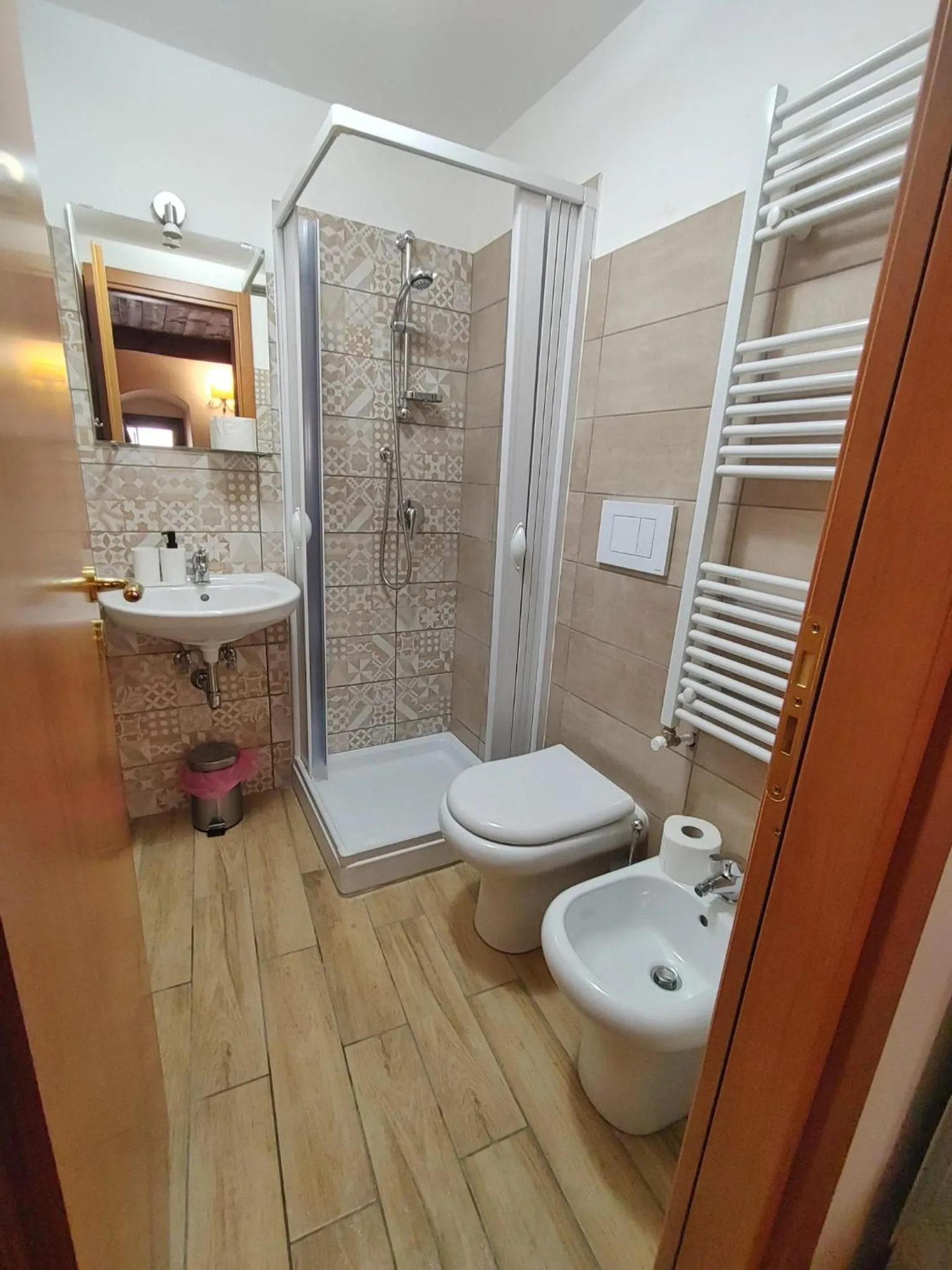 Shower in Borgo Sciugolo