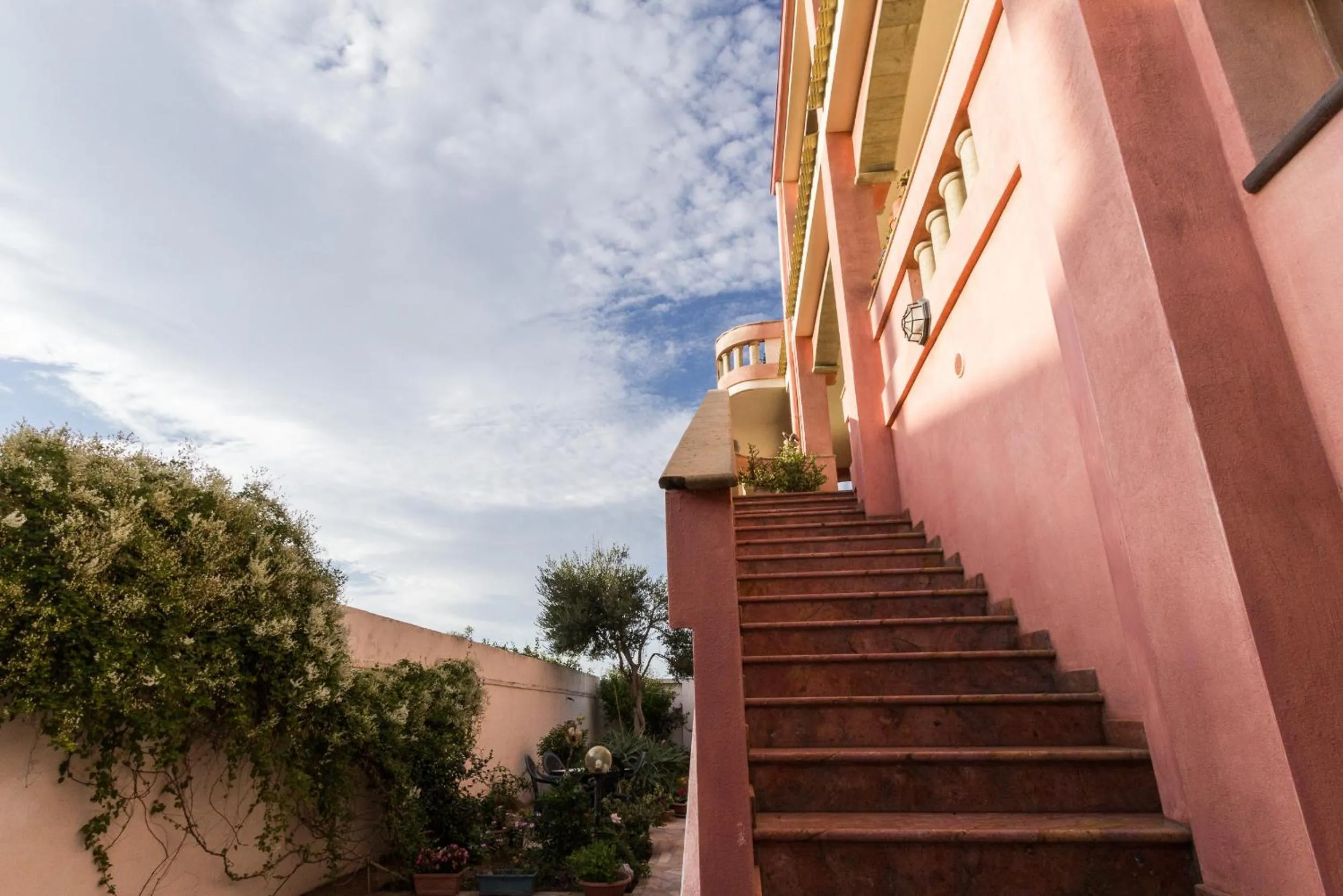 Property building in Su Connotu