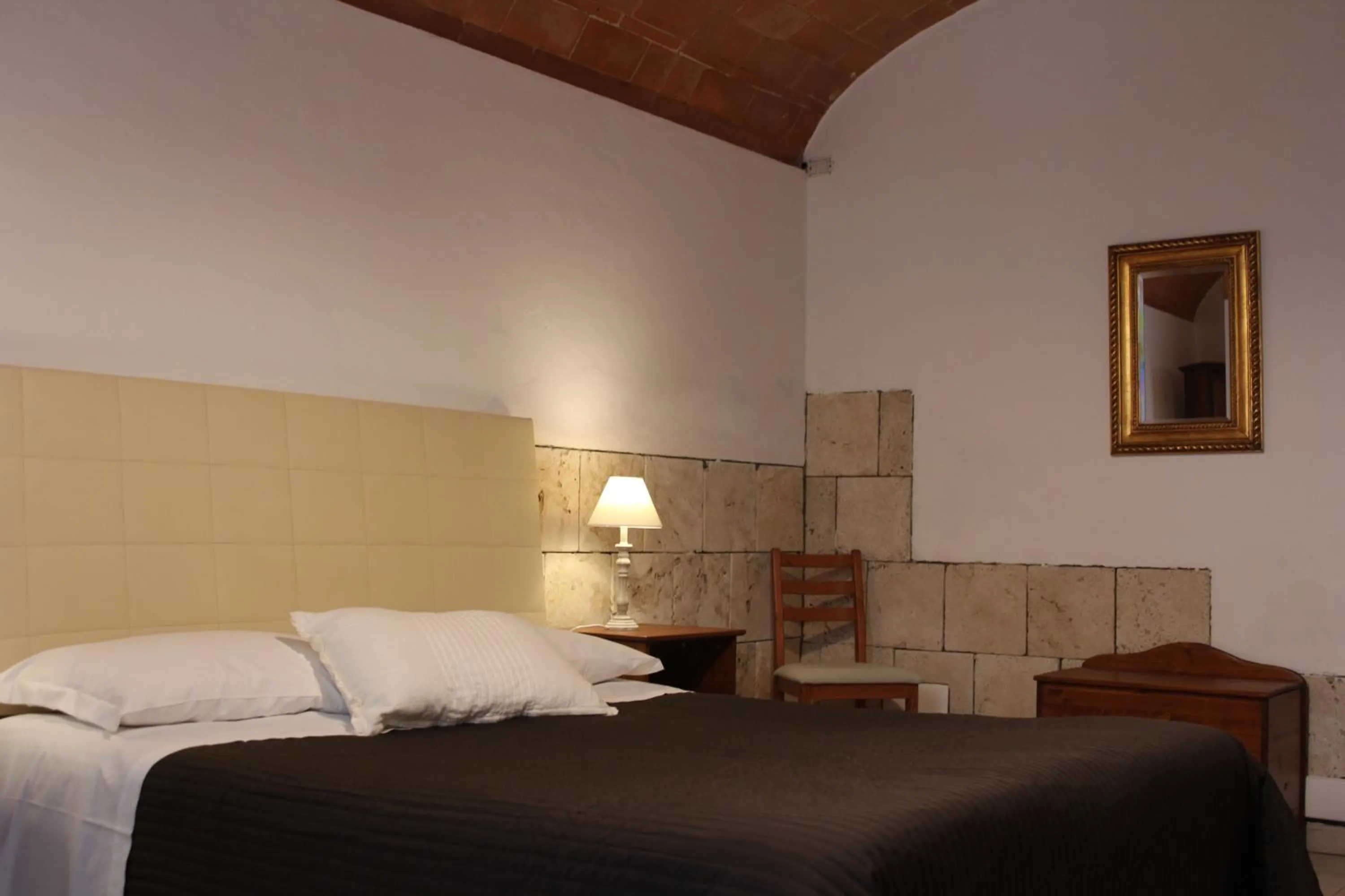 Photo of the whole room, Bed in Bed & Tower