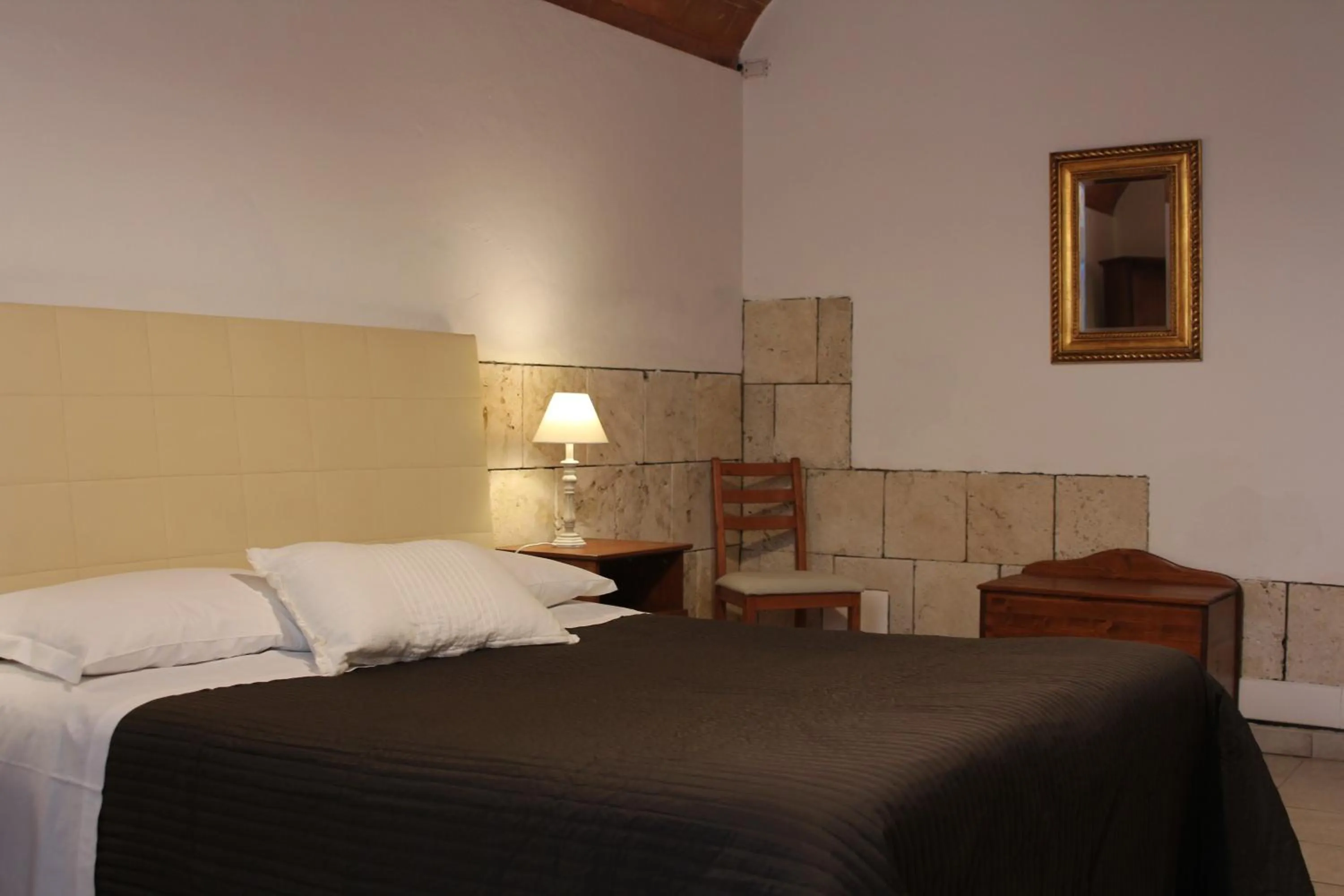 Photo of the whole room, Bed in Bed & Tower