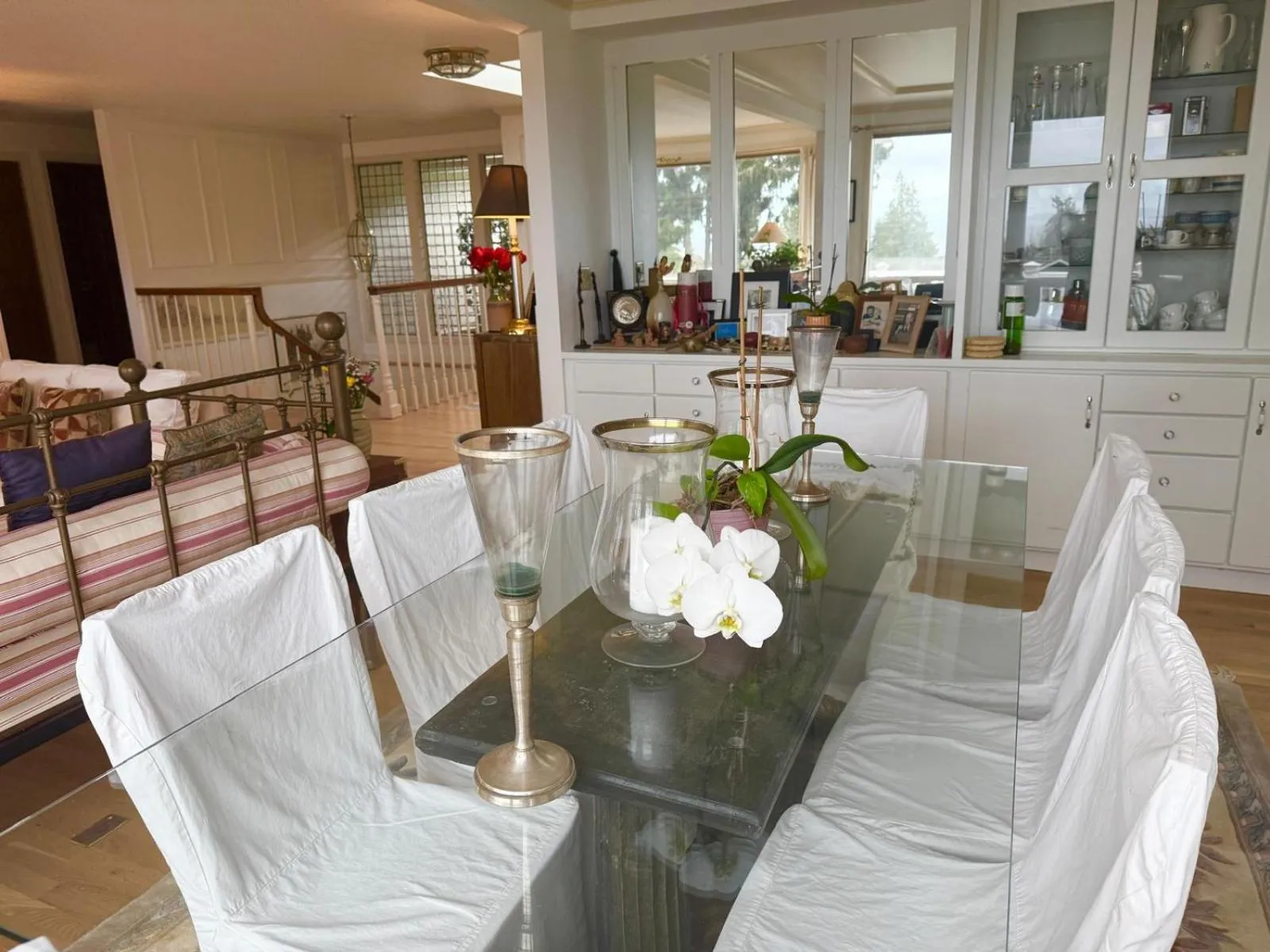 Dining area in Villa Rivarola