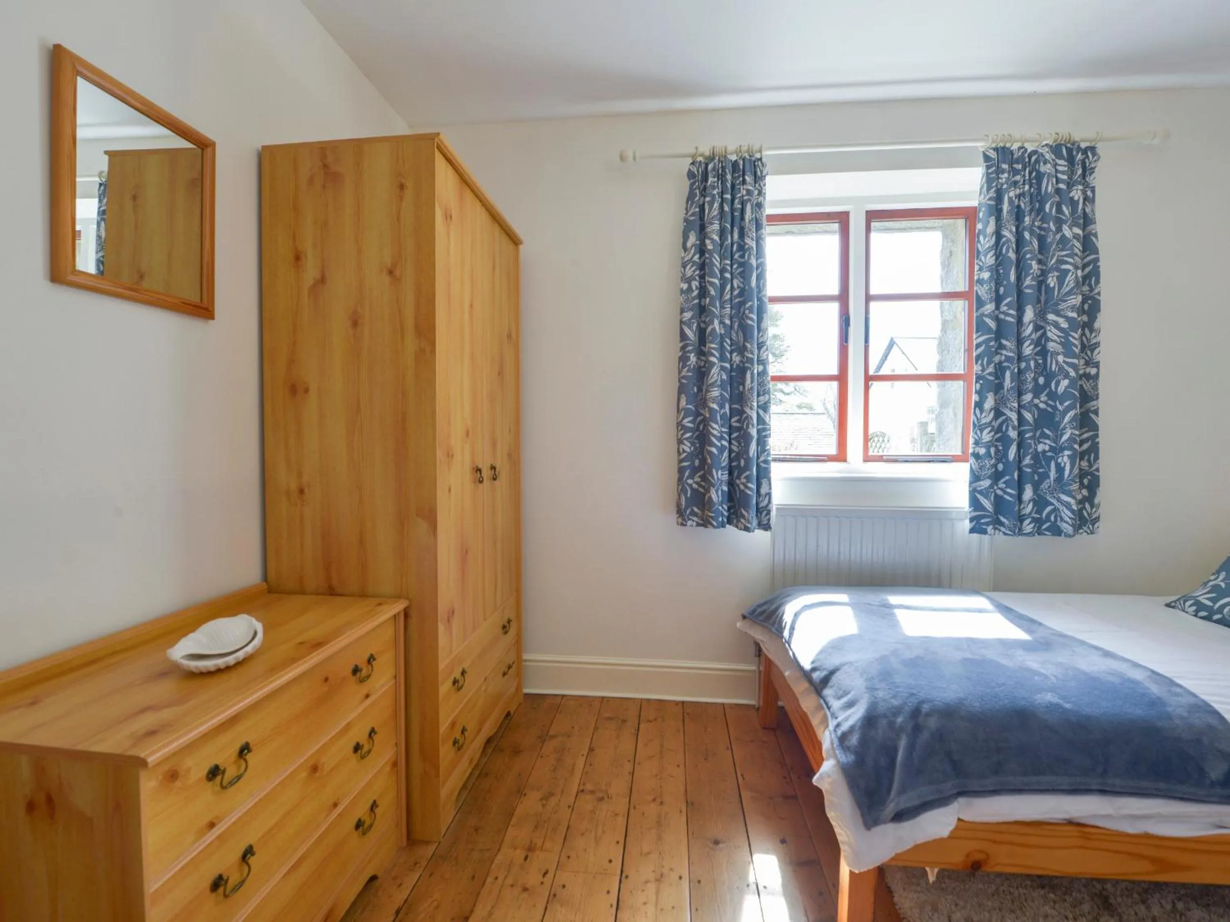 Property building, Bed in Ludgate Cottage