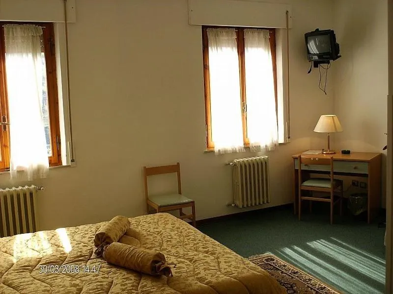 Bed in Hotel Etruria