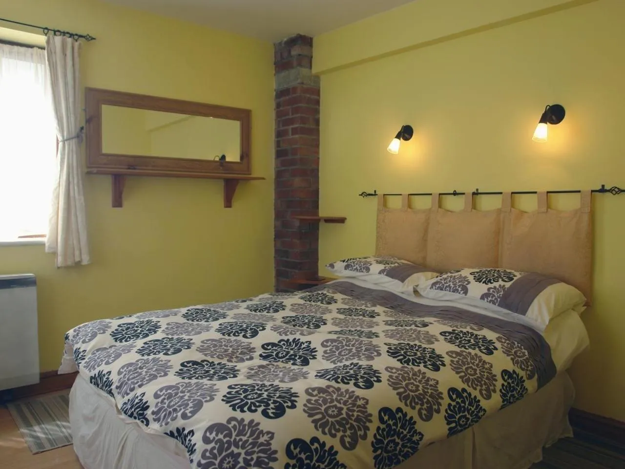 Bed in Galanda Treetops