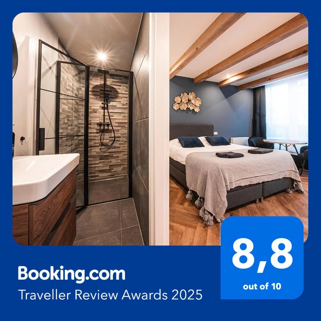 Bed in Familie Hotel & Apartments Alkmaar