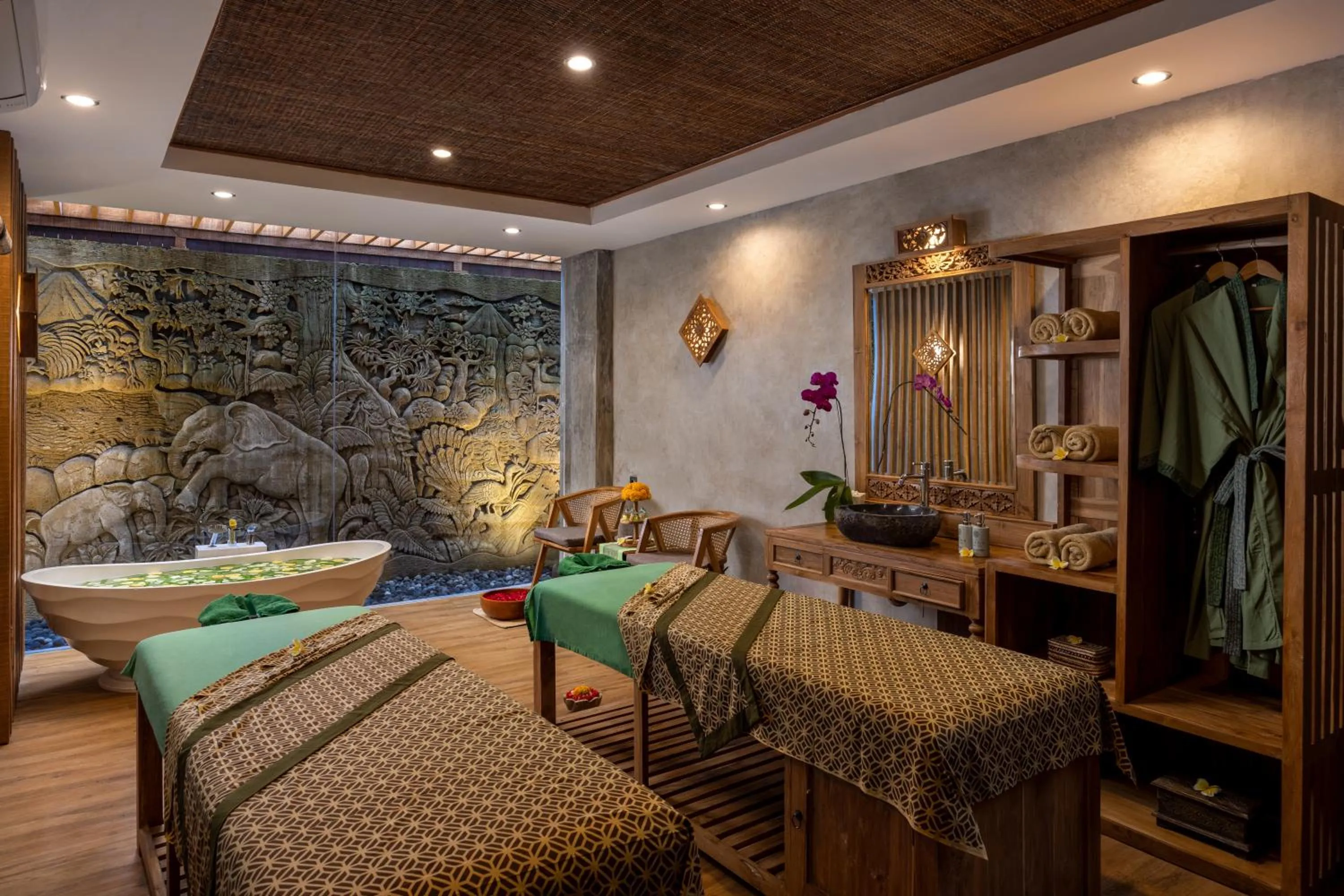 Spa and wellness centre/facilities in The Alena Resort a Pramana Experience