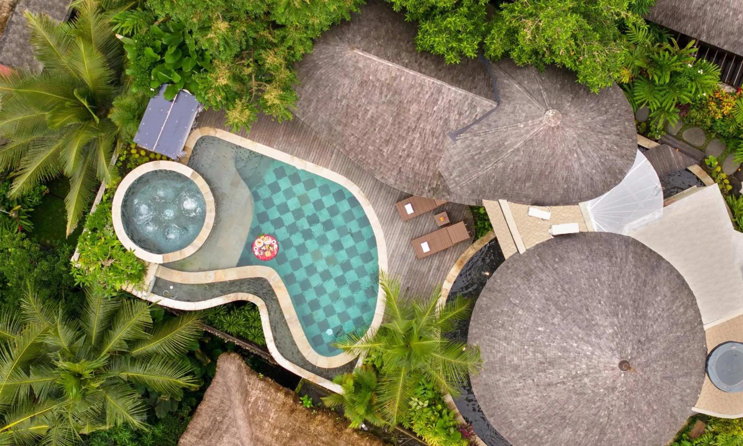 Swimming pool in The Alena Resort a Pramana Experience