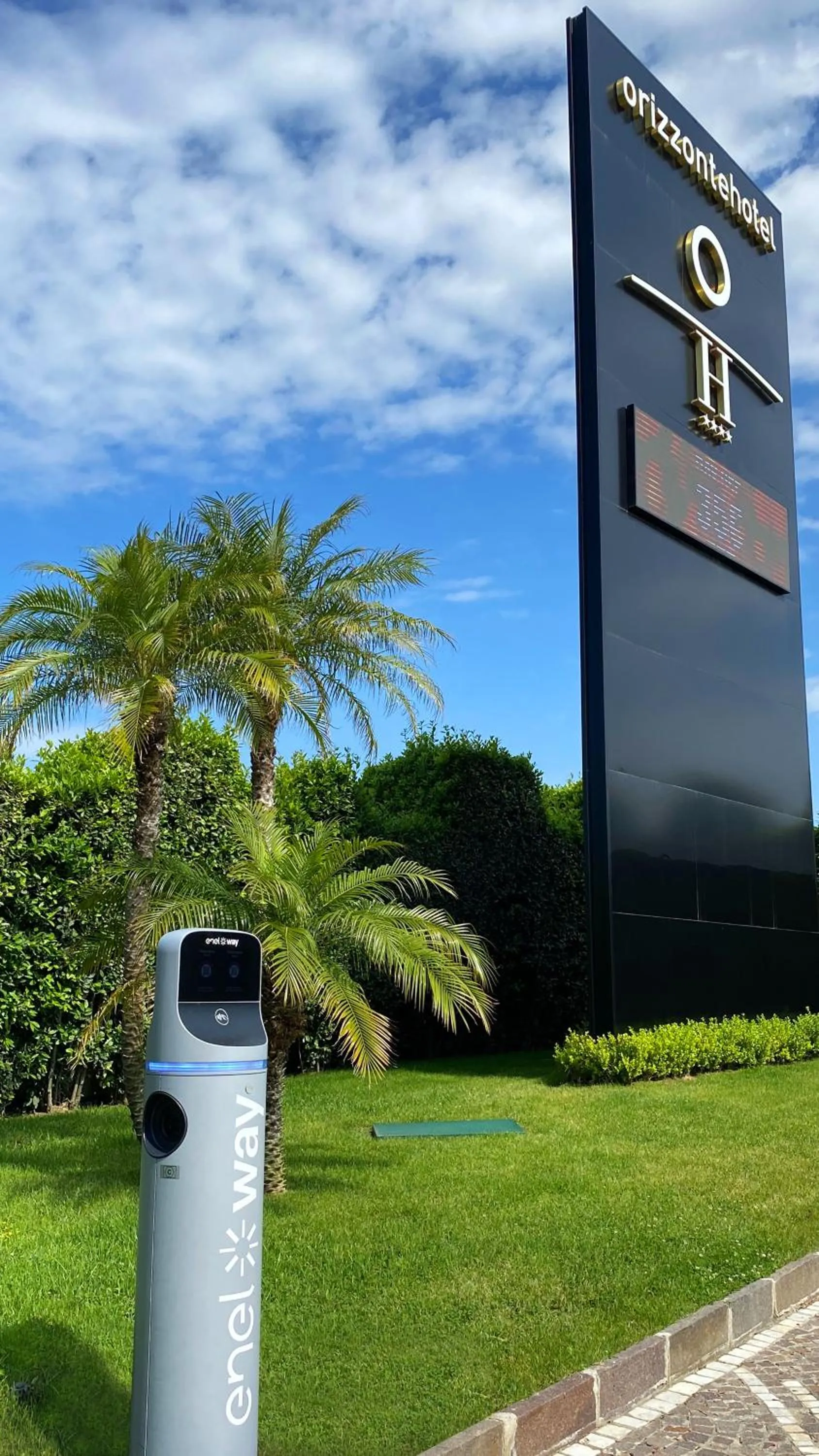 Property logo or sign in Hotel Orizzonte