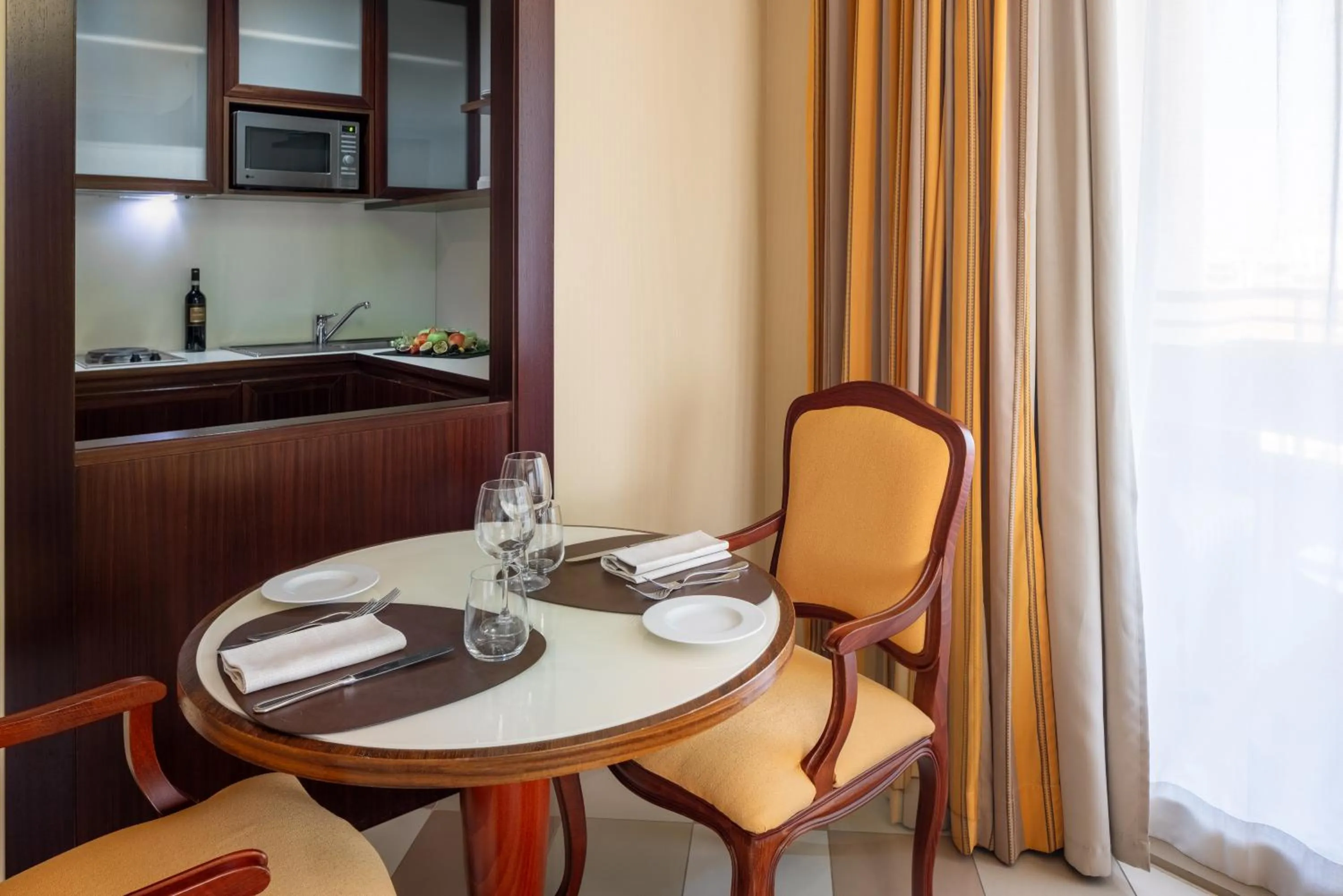 kitchen in UNA Hotels Expo Fiera Milano